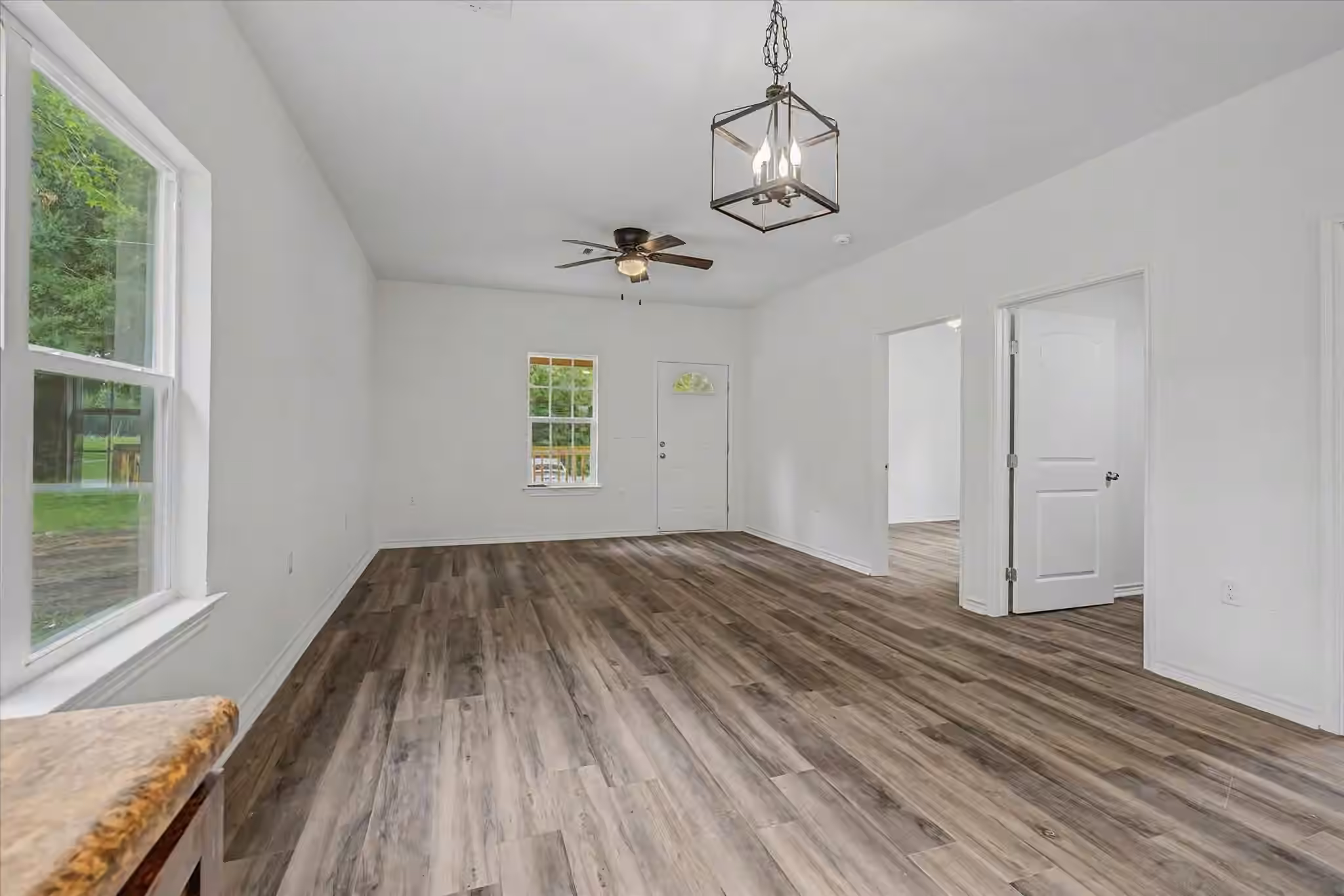Photo 4 of 517 E Linney Street, Dayton, TX
