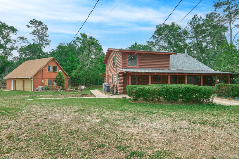 Photo of 18233 Country Place Drive, Conroe, TX 77302