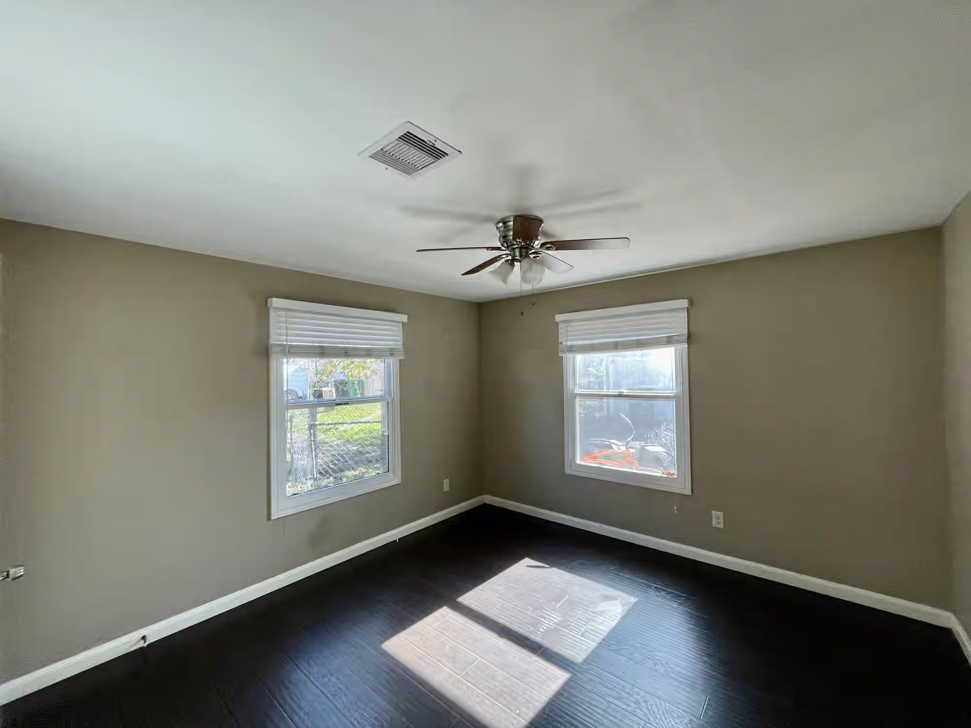 Photo 2 of 206 Frawley Street, Houston, TX