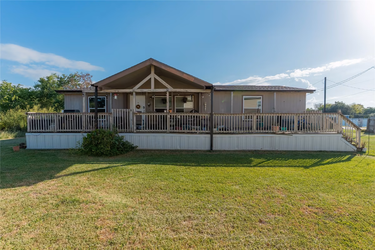 Photo of 339 6th Street, San Leon, TX 77539