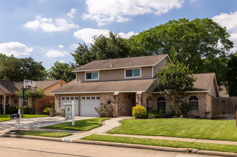 Photo of 11918 Dorrance Lane, Meadows Place, TX
