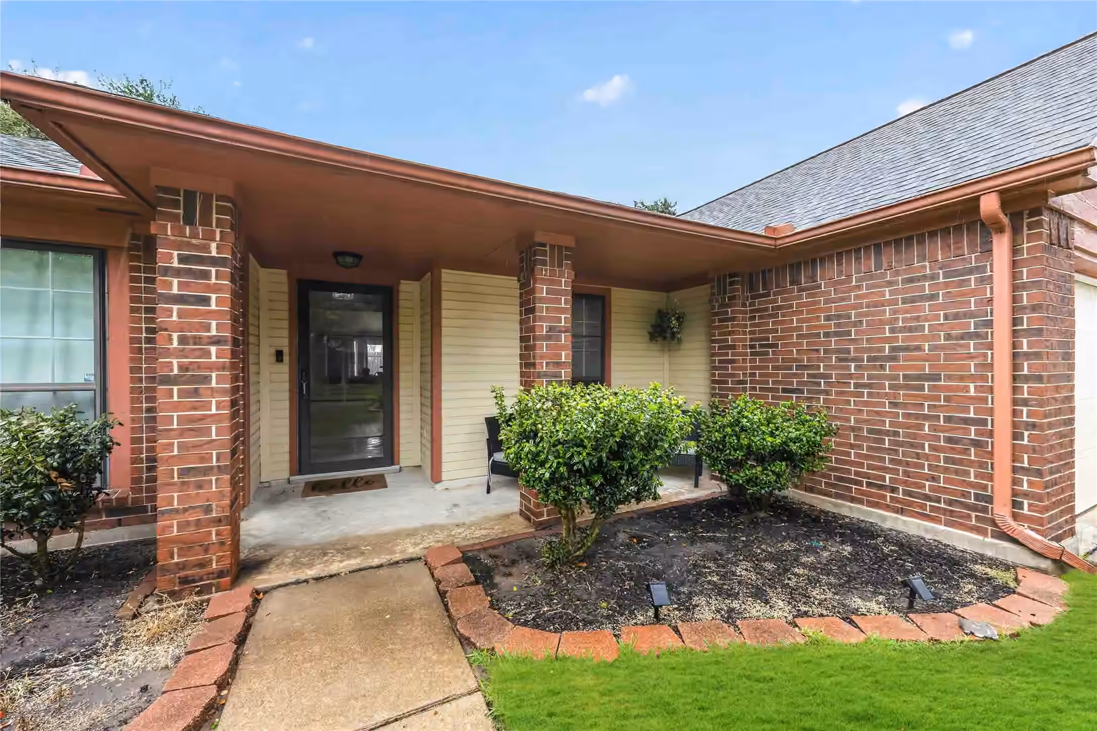 Photo 2 of 19310 Bristlestar Drive, Katy, TX