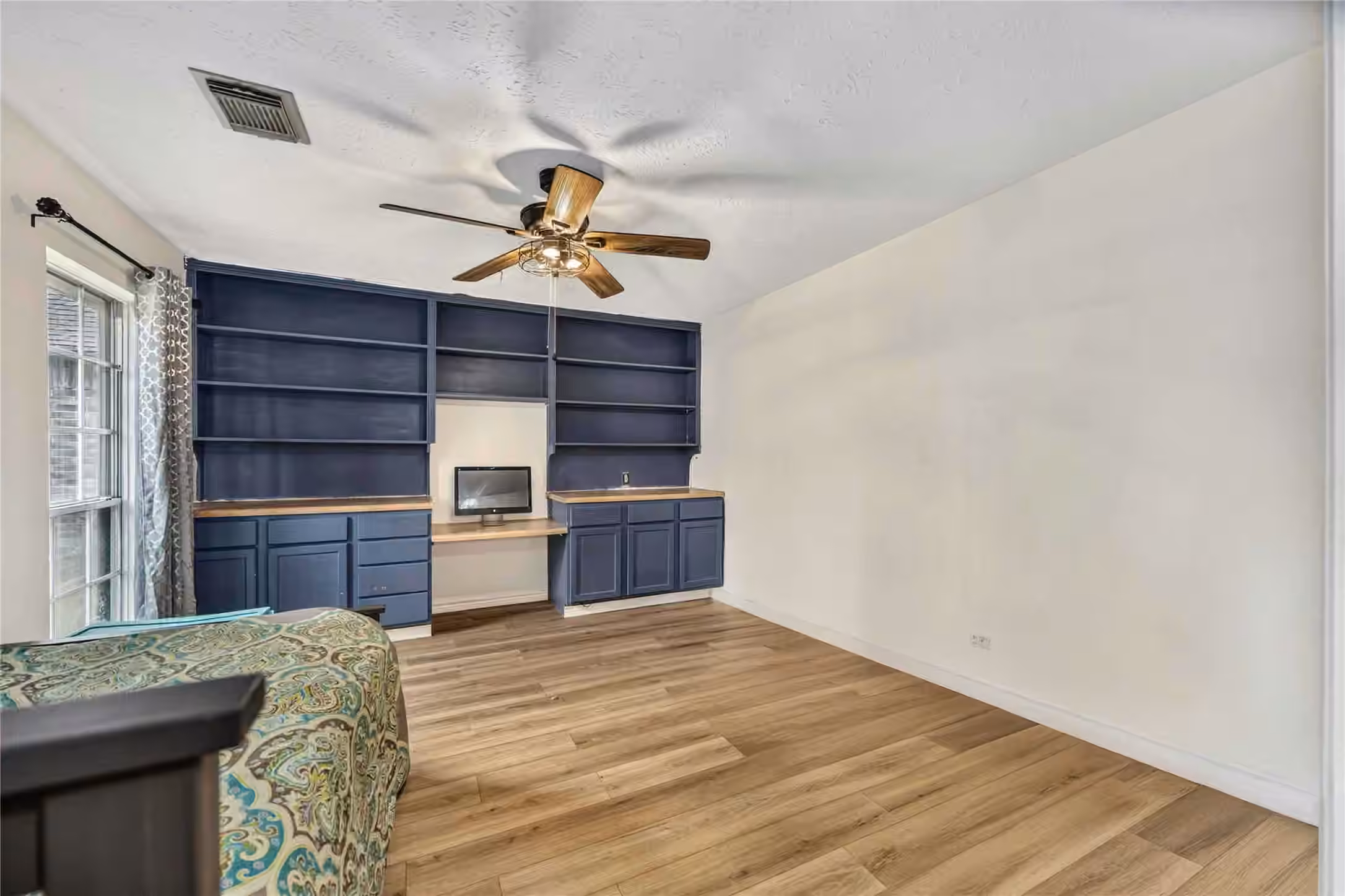Photo 5 of 19310 Bristlestar Drive, Katy, TX