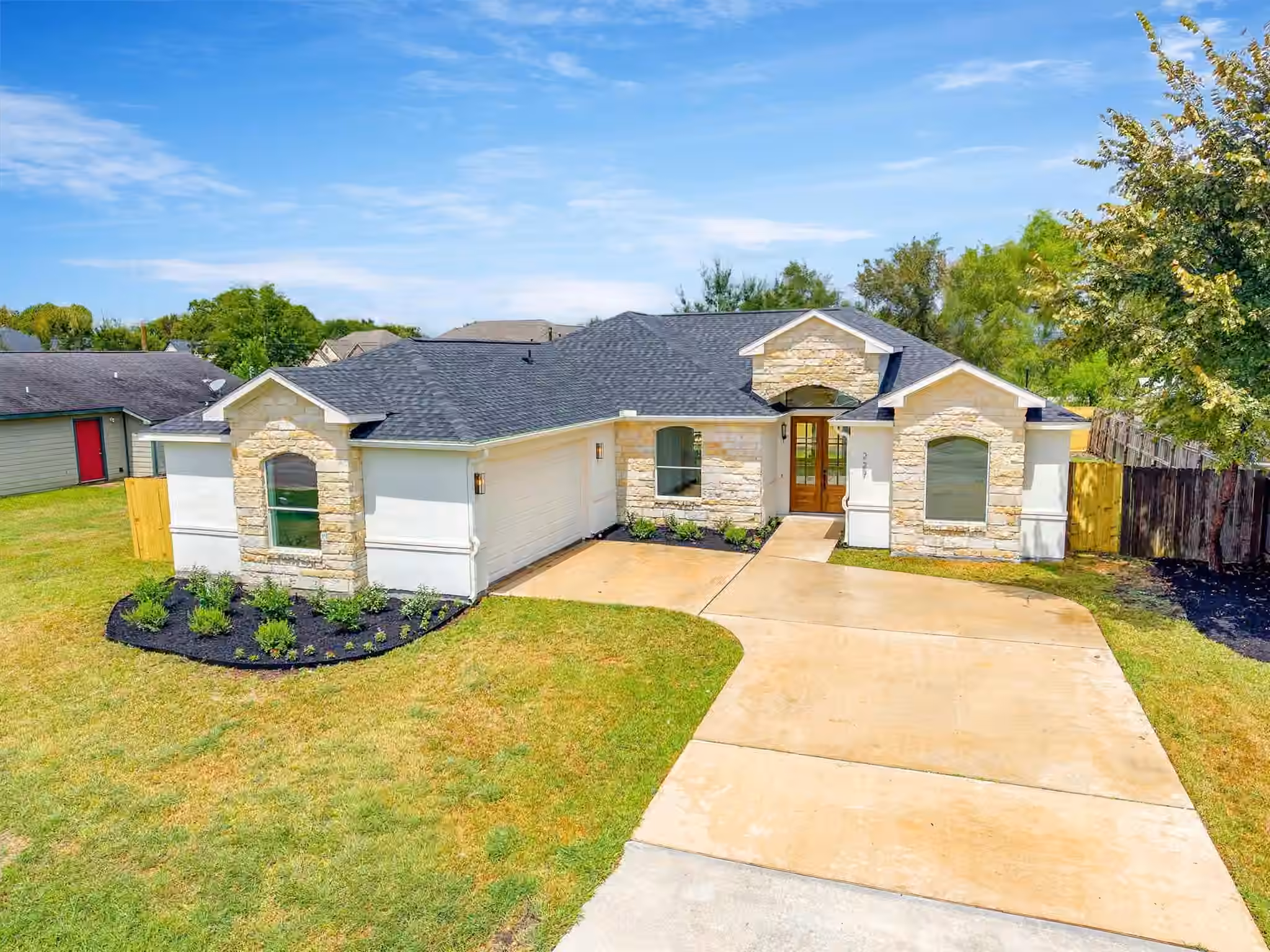 Photo 5 of 227 Manor Avenue, Arcola, TX