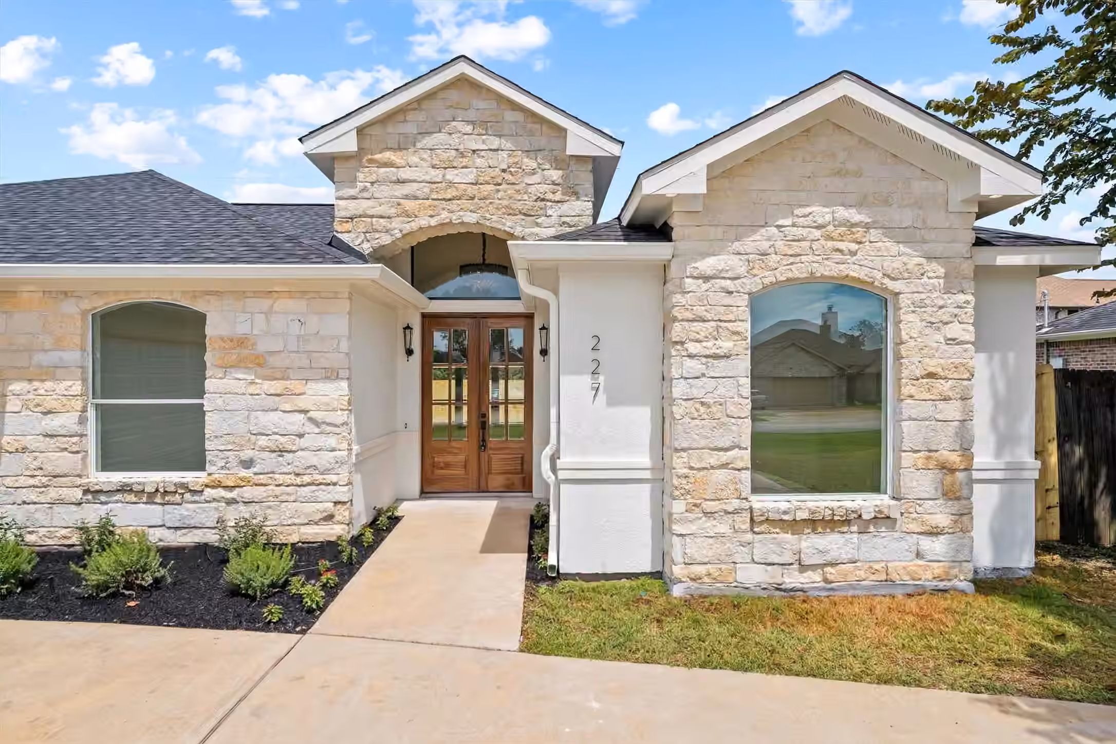 Photo 6 of 227 Manor Avenue, Arcola, TX