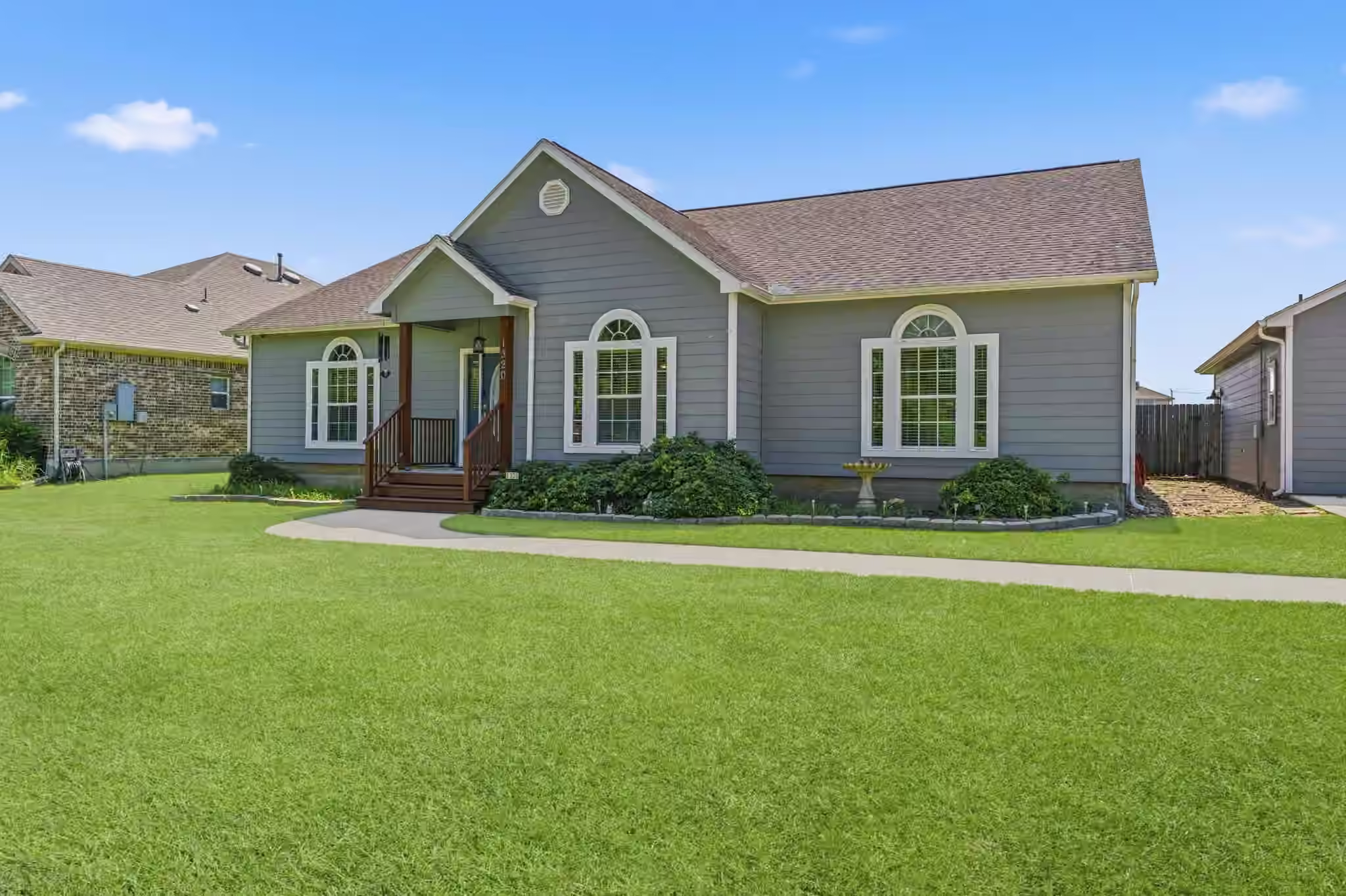 Photo 2 of 1320 Oregon Street, La Porte, TX