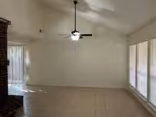 Photo 5 of 4 N Greenbud Court, The Woodlands, TX