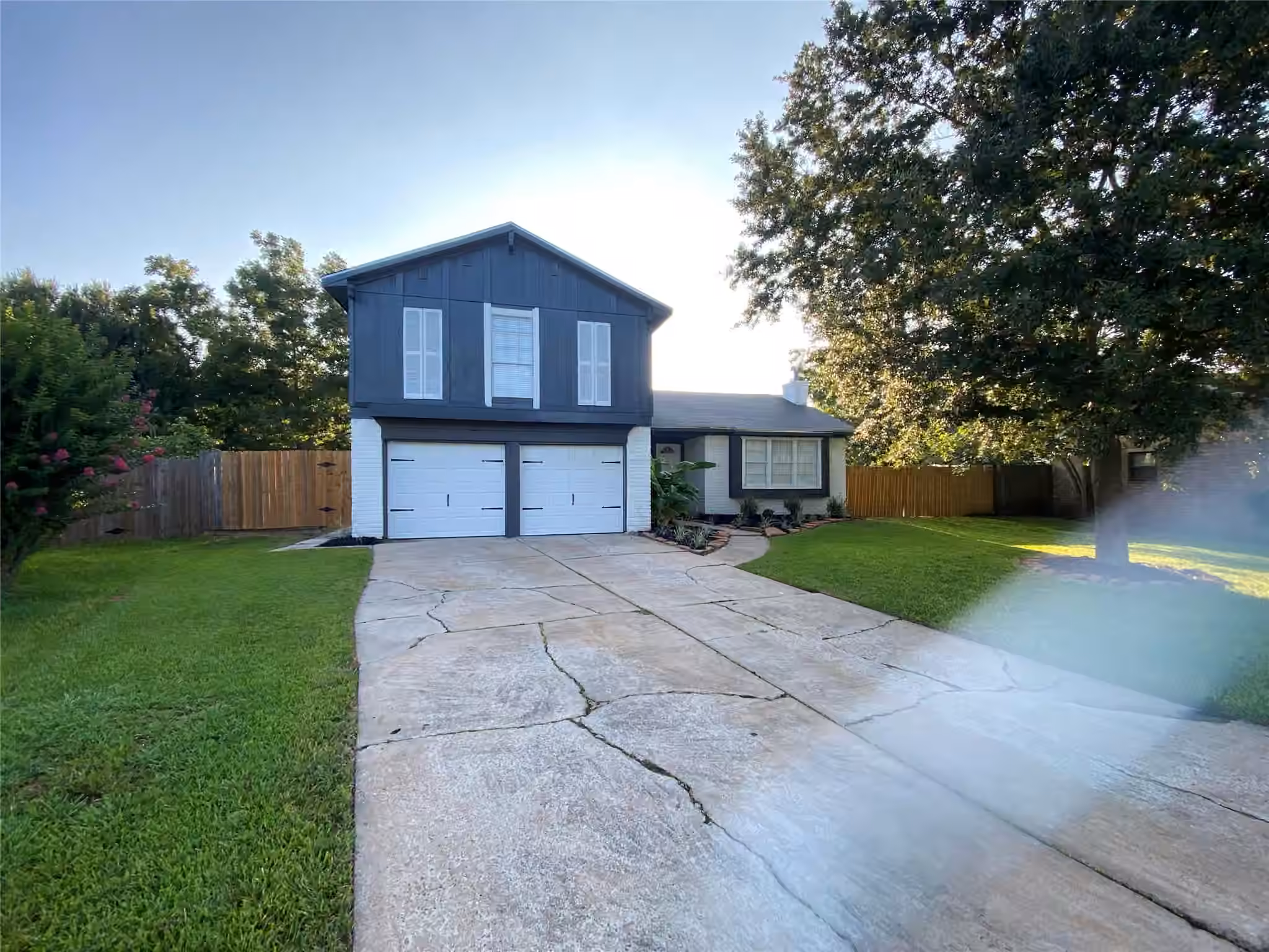 Photo of 15907 Inwood Lane, Missouri City, TX 77489