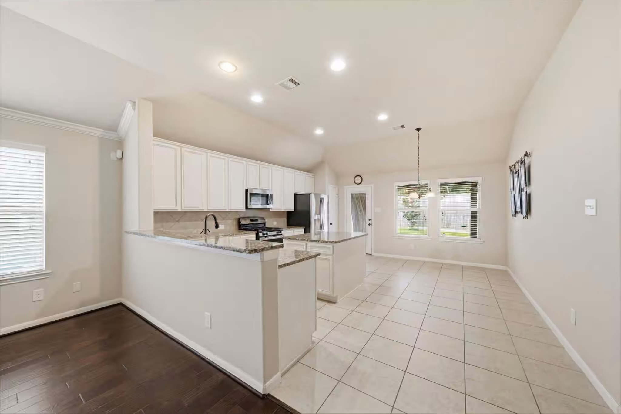 Photo 7 of 7611 Willow School Drive, Spring, TX