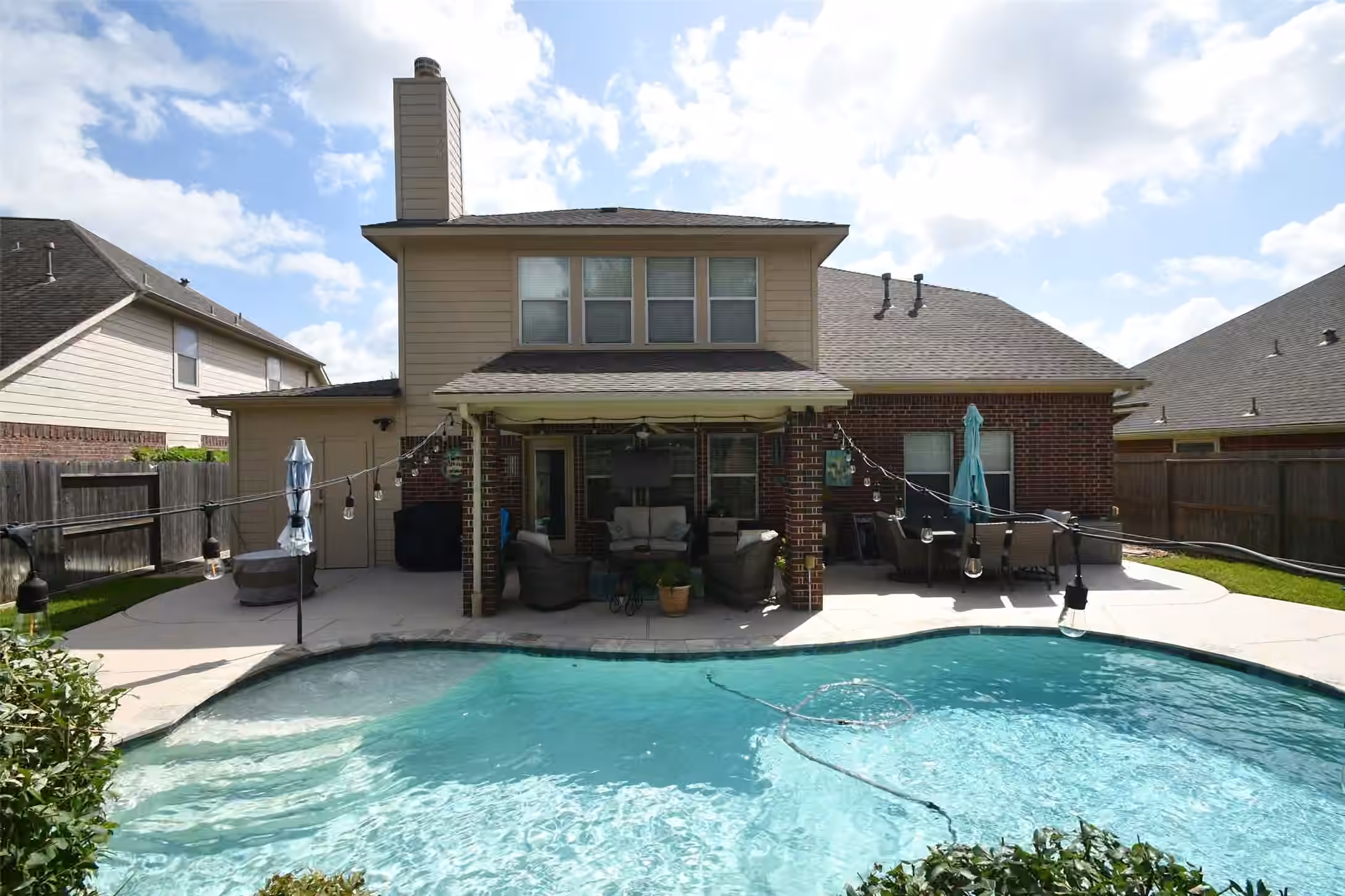 Photo 5 of 18042 Oakridge Canyon Lane, Richmond, TX