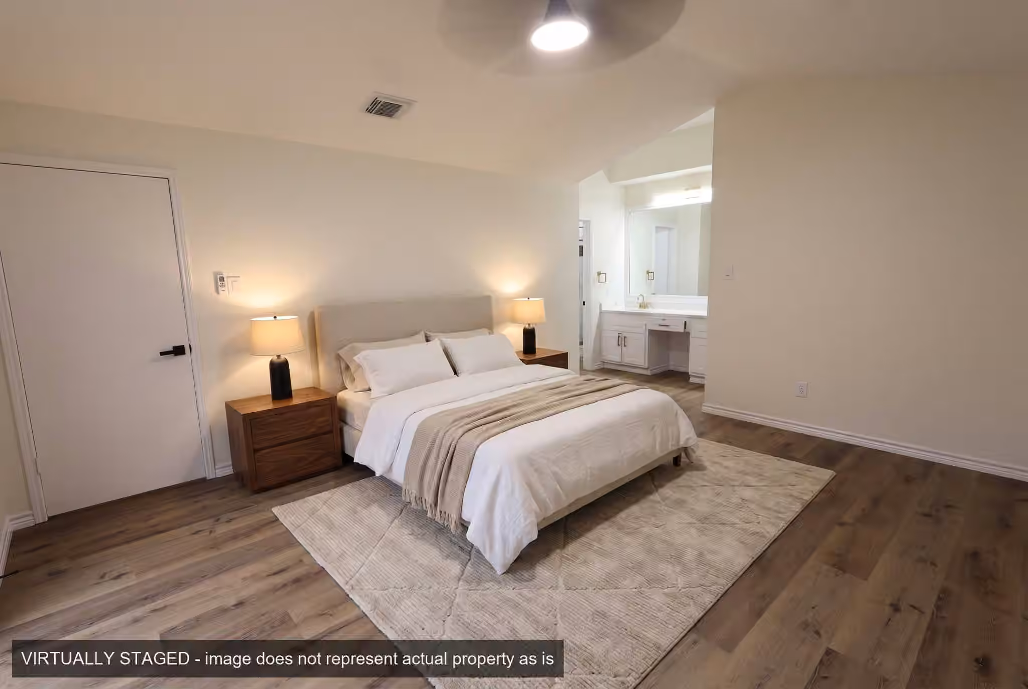 Photo 5 of 9423 Denbury Way, Houston, TX