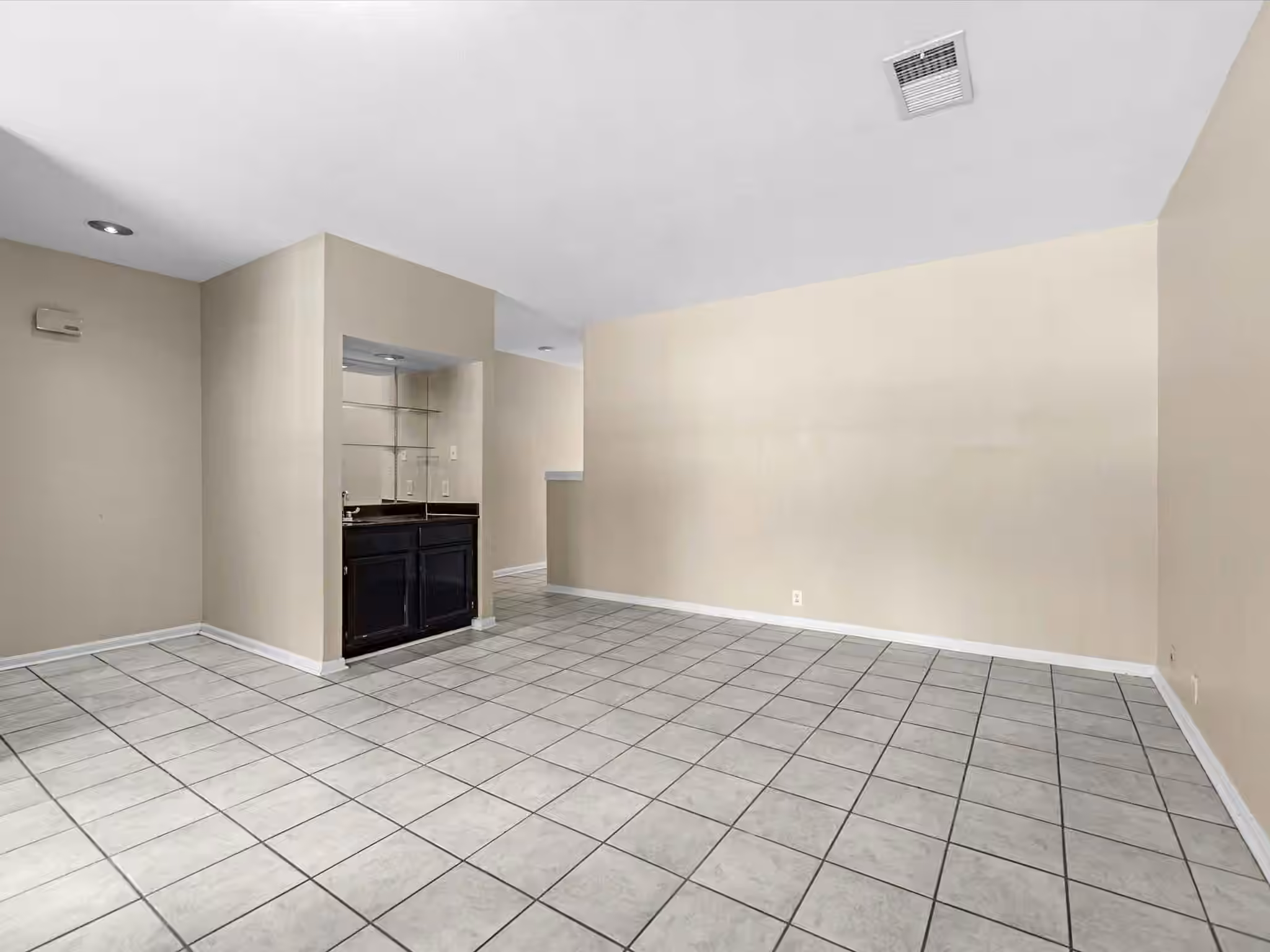 Photo 7 of 2428 Bering Drive 2428, Houston, TX