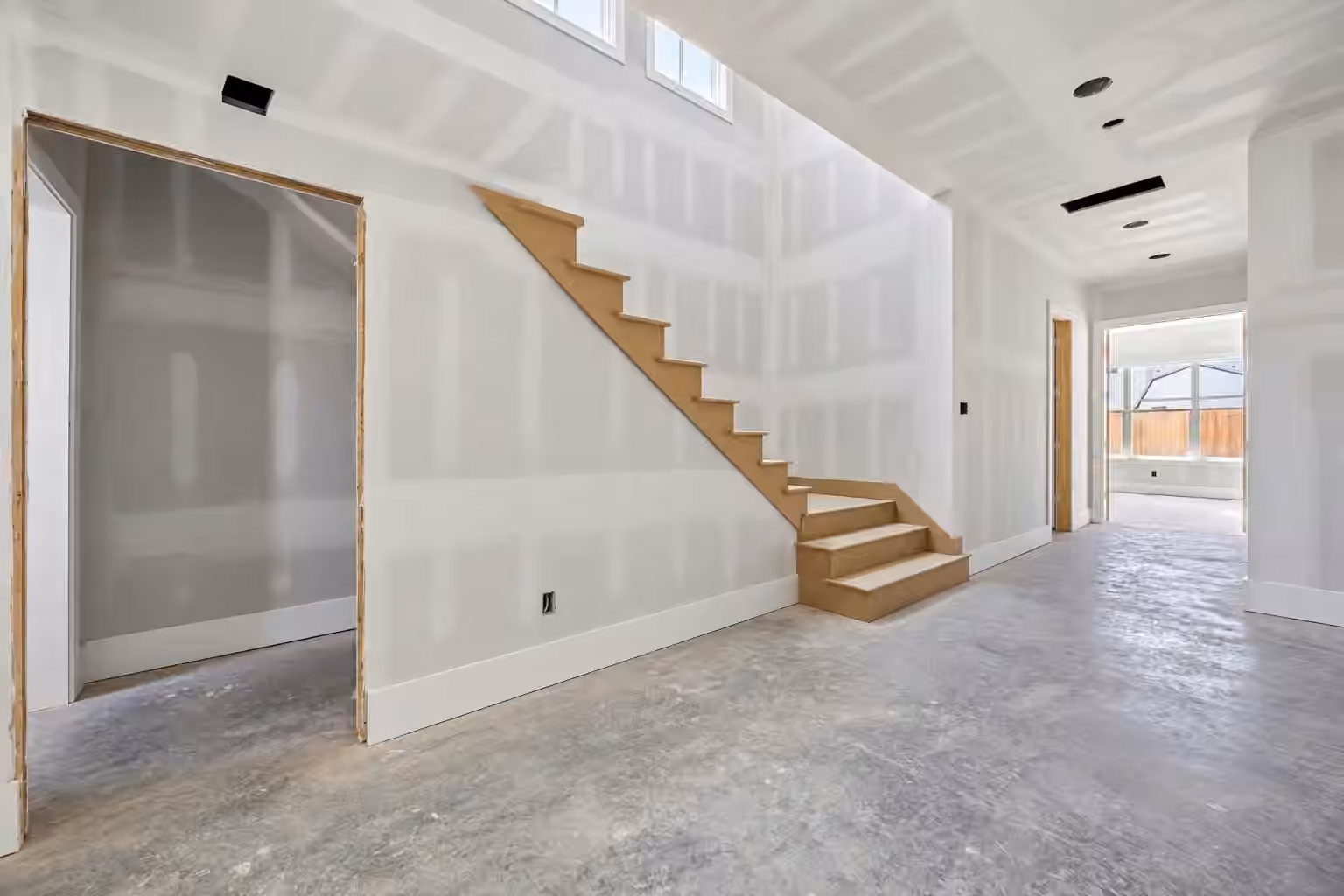 Photo 2 of 1335 Gardenia Drive, Houston, TX