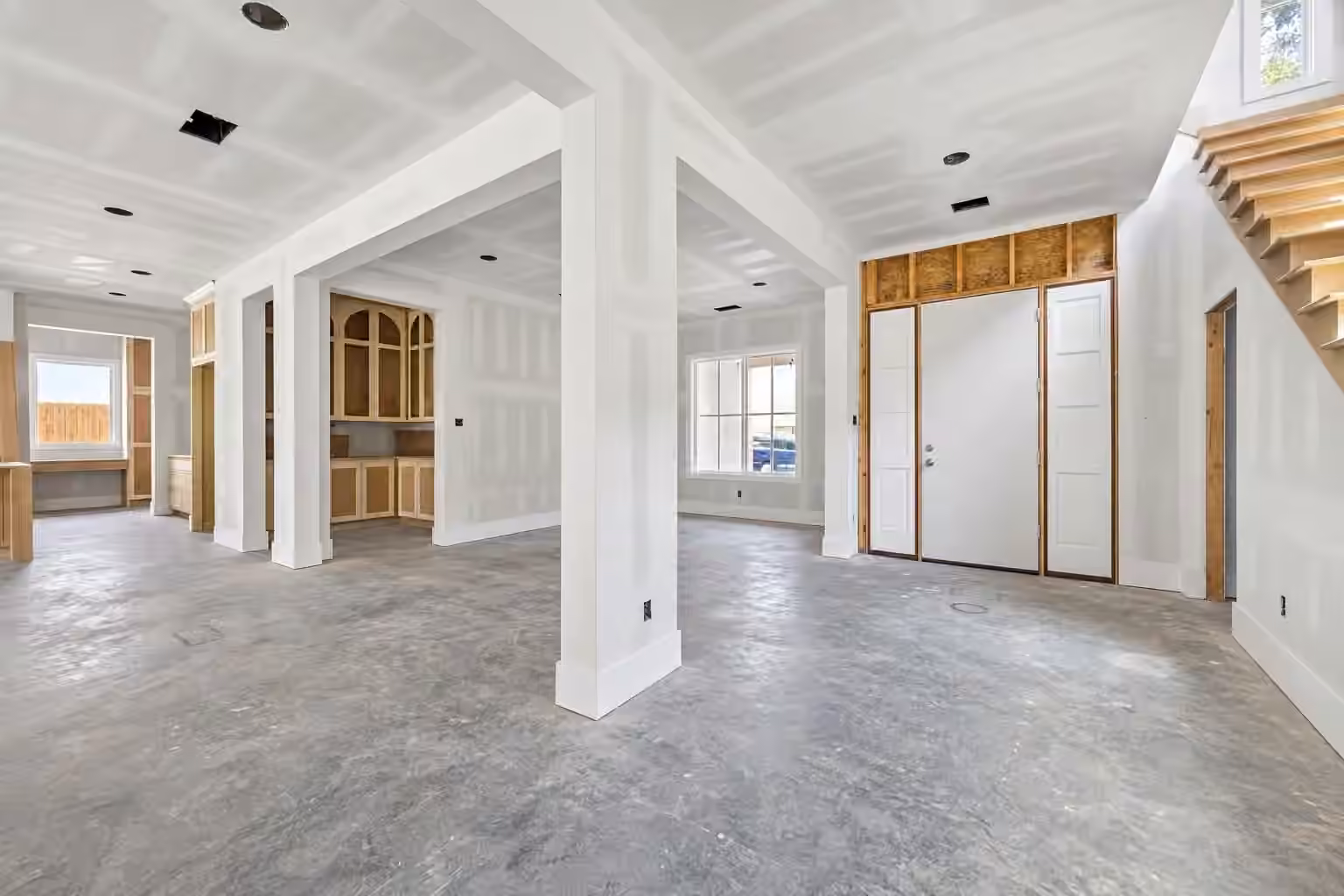 Photo 3 of 1335 Gardenia Drive, Houston, TX