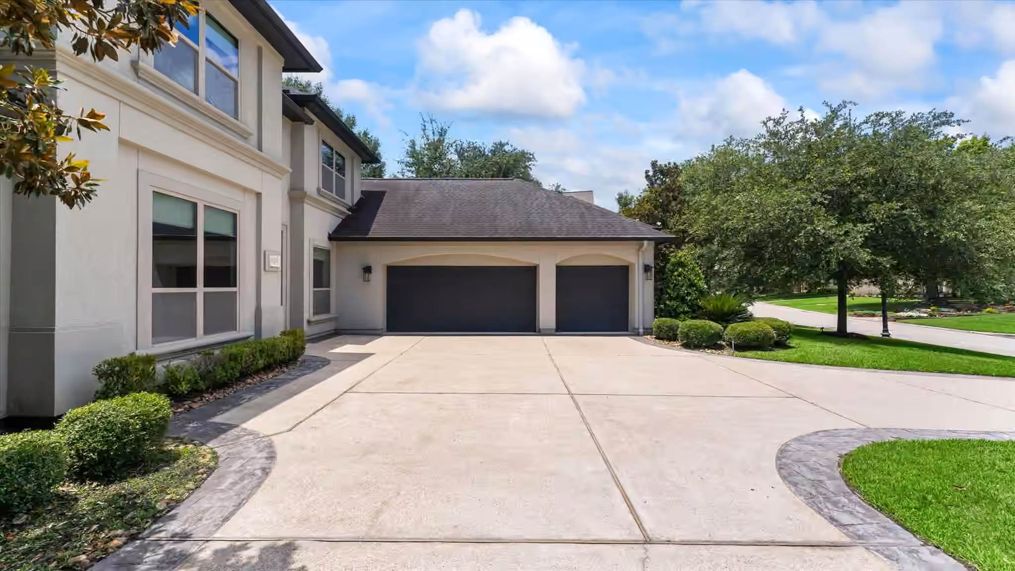 Photo 3 of 8130 Beckett Creek Lane, Humble, TX