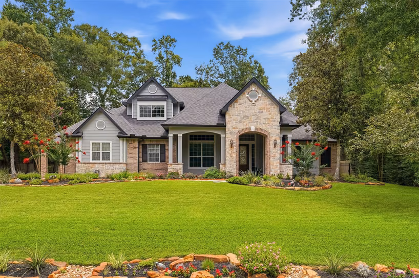 Photo 2 of 13249 Autumn Ash Drive, Conroe, TX