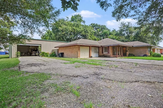 Photo 6 of 2917 48th Street, Dickinson, TX