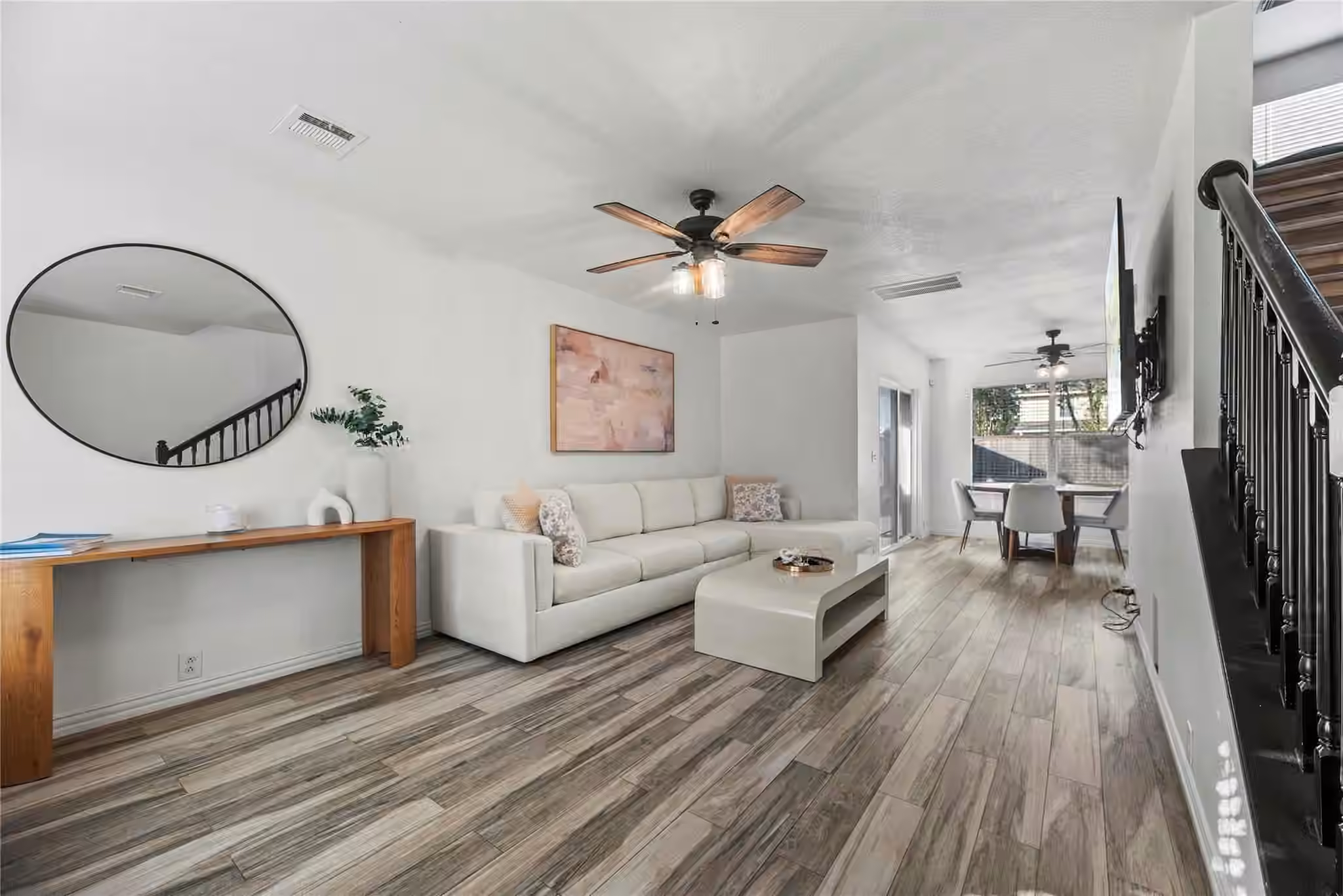 Photo 2 of 11946 Solon Springs Drive, Tomball, TX