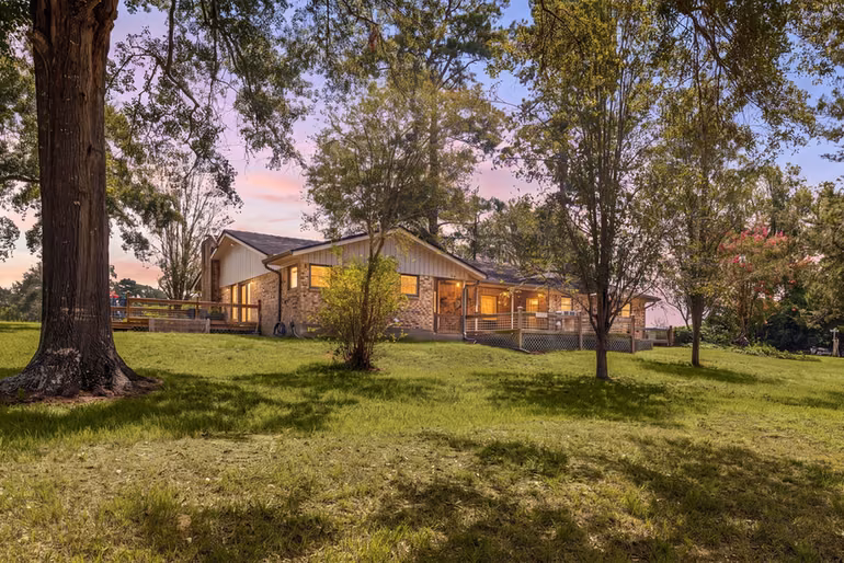 Photo of 301 Beverly Lane, Shepherd, TX