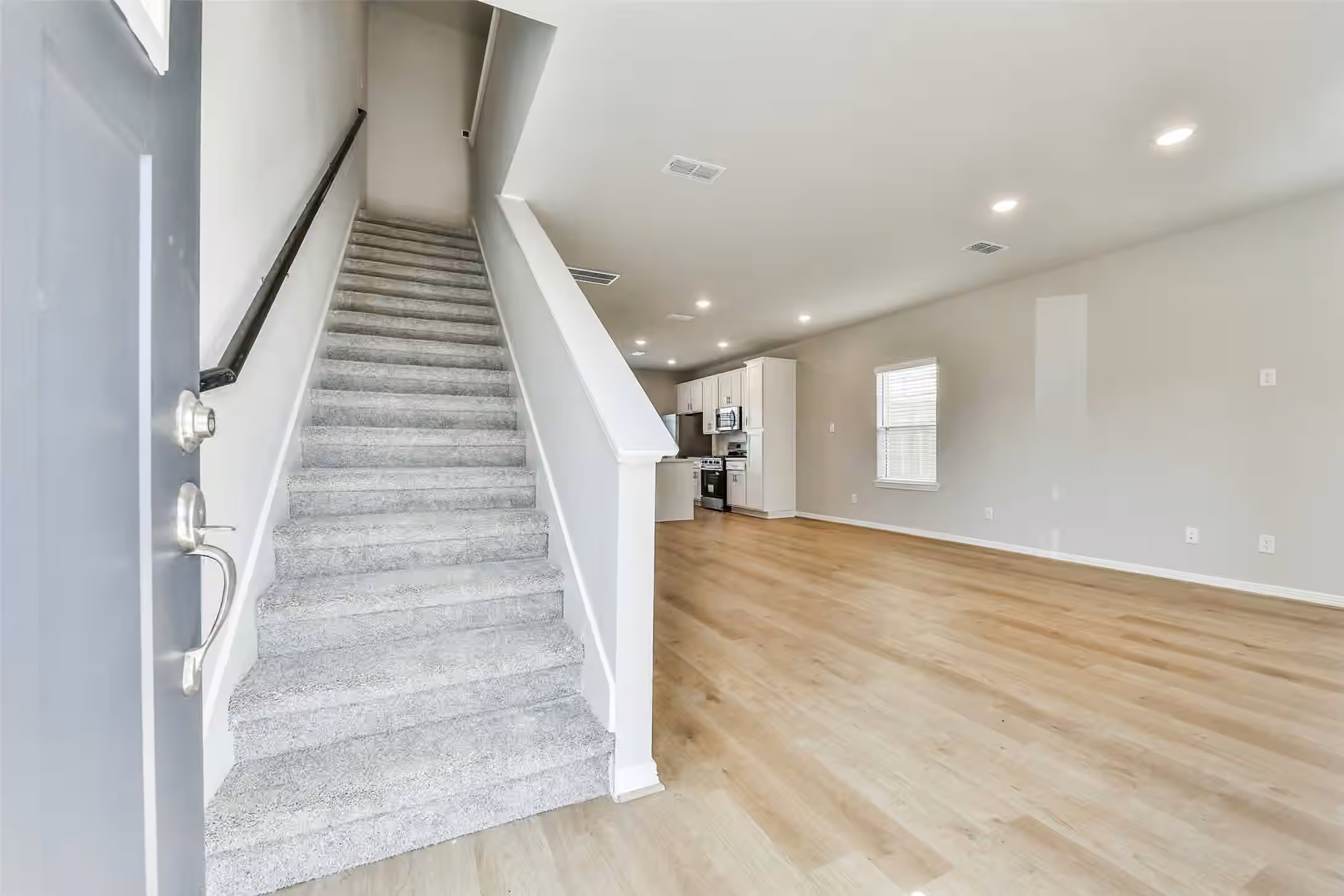 Photo 5 of 6410 Calhoun Road, Houston, TX