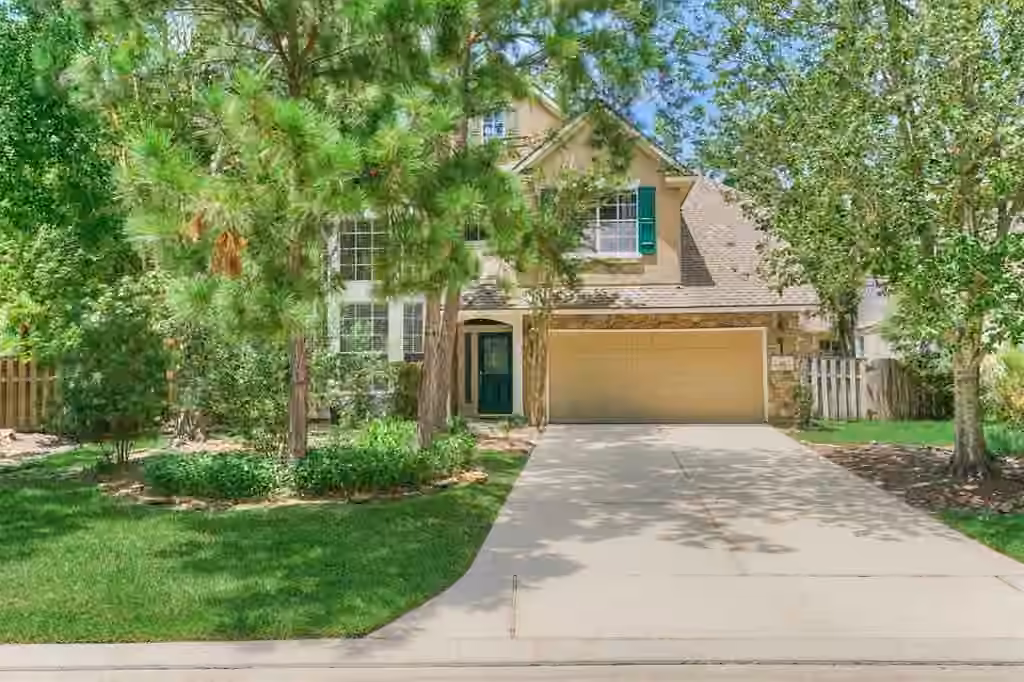 Photo of 19 E Sundance Circle, The Woodlands, TX 77382