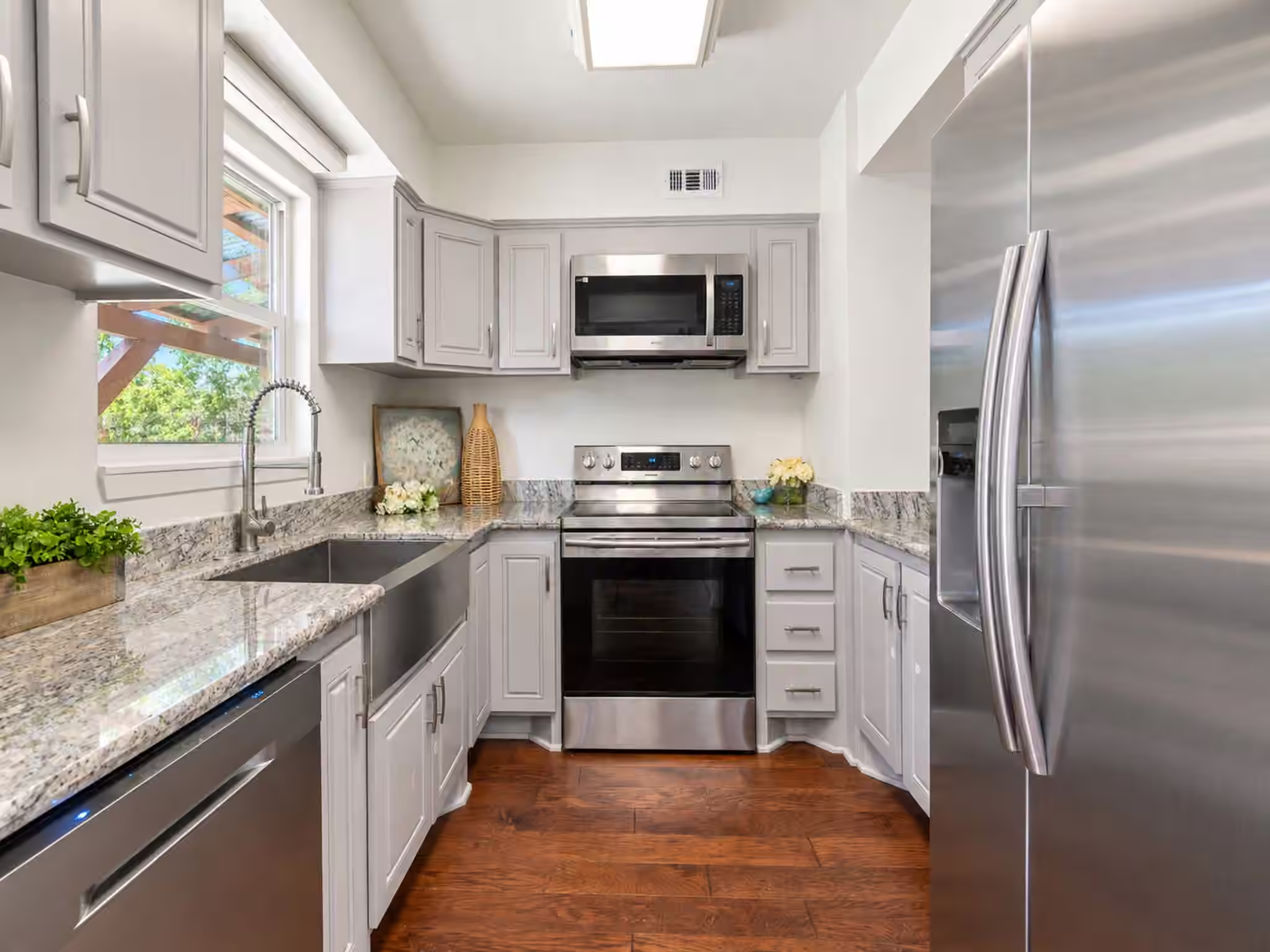 Photo 6 of 3107 Edgewood Drive, Dickinson, TX