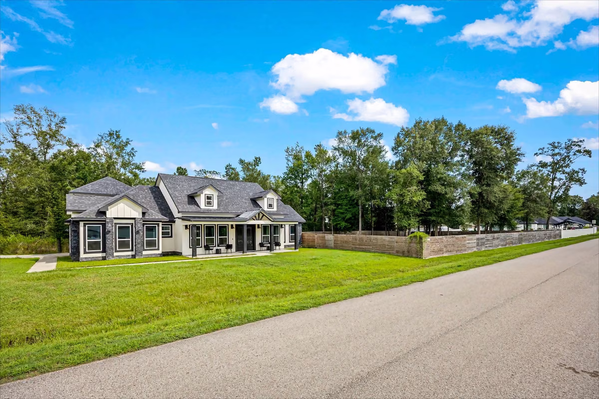 Photo of 690 Road 6609, Dayton, TX 77535