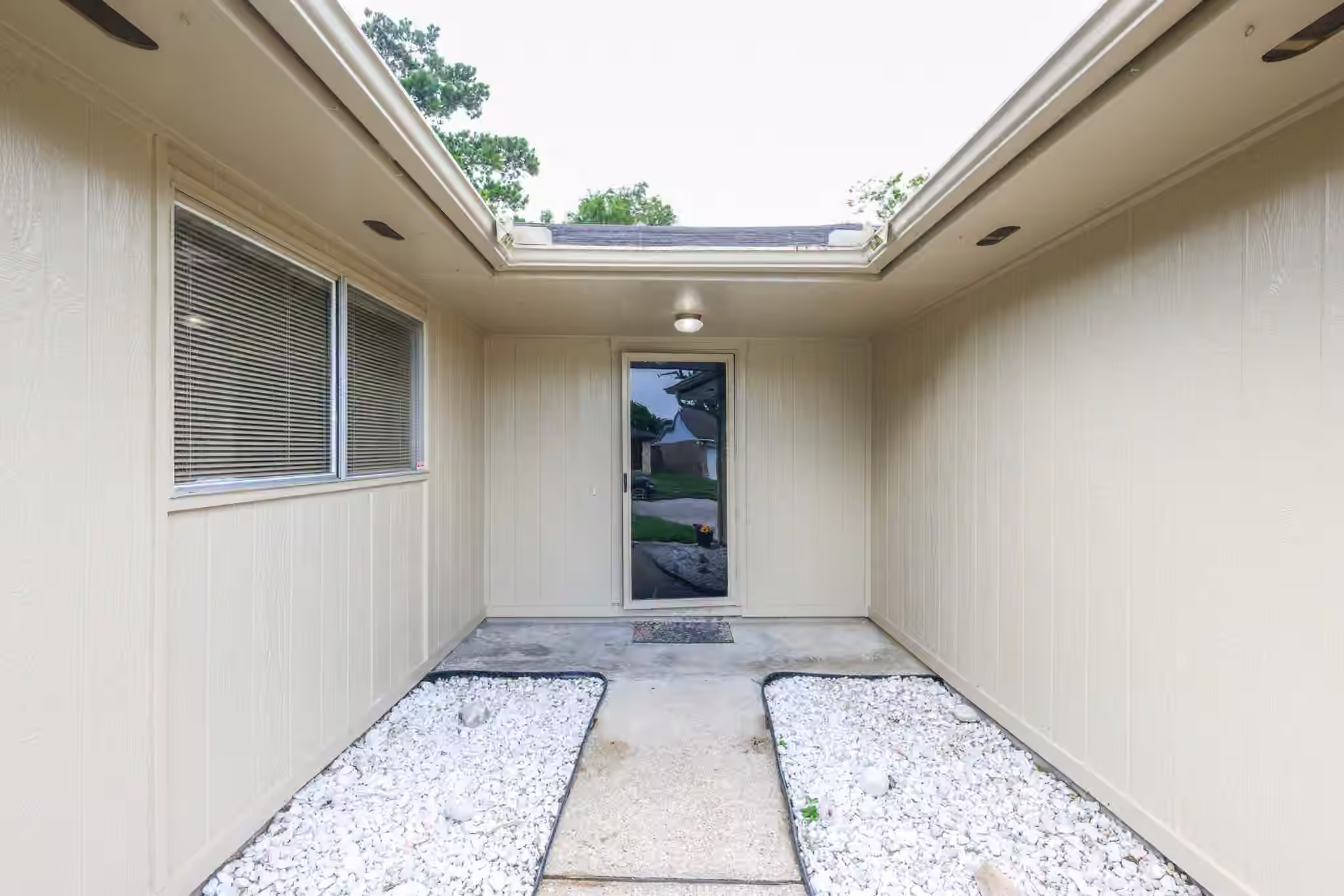 Photo 3 of 20027 Chipplegate Lane, Humble, TX