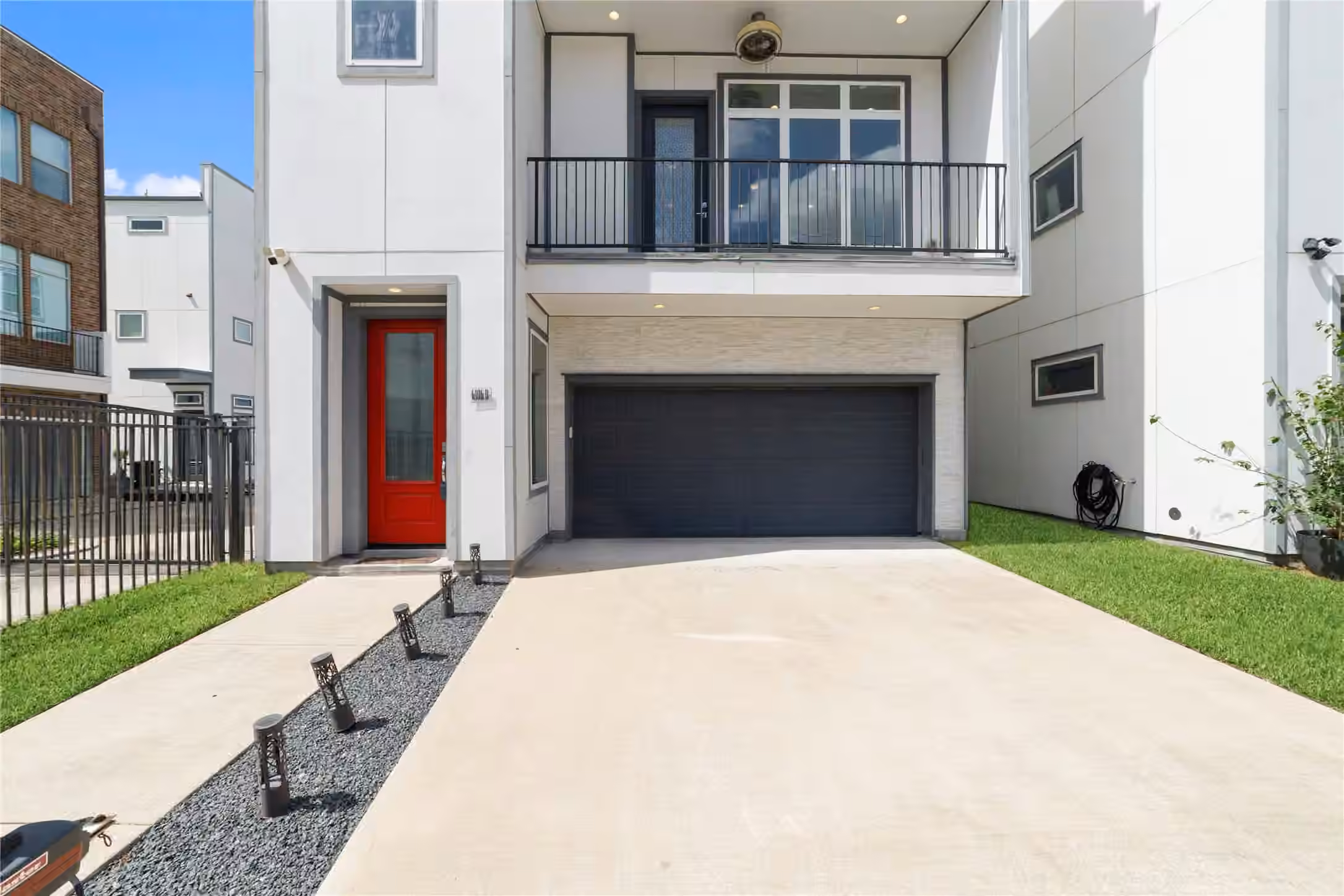 Photo 3 of 6106 Clarkson Lane D, Houston, TX