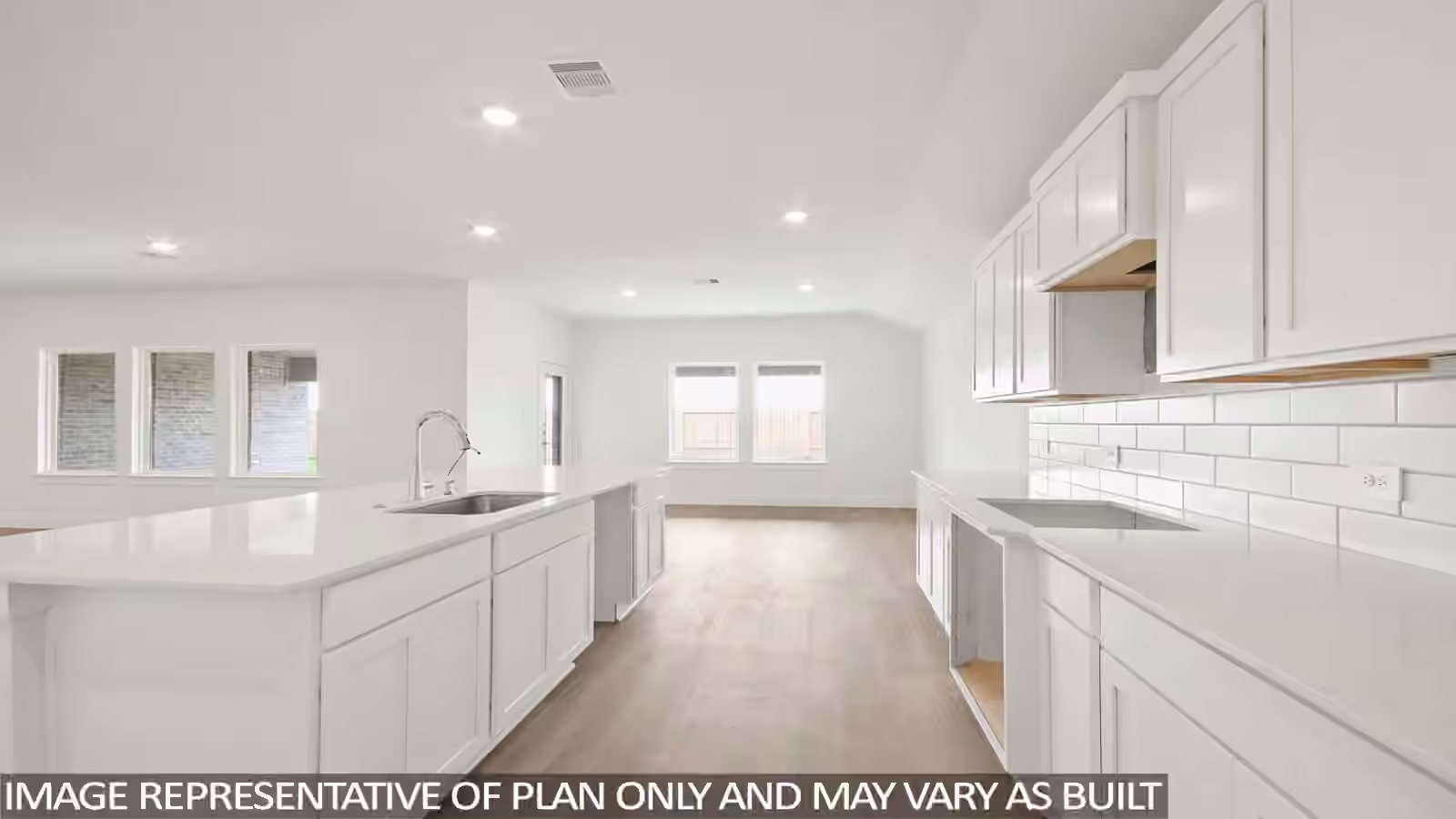 Photo 4 of 15139 Cibolo Lane, Baytown, TX