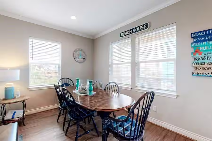 Photo 5 of 11221 Schwartz Drive, Galveston, TX