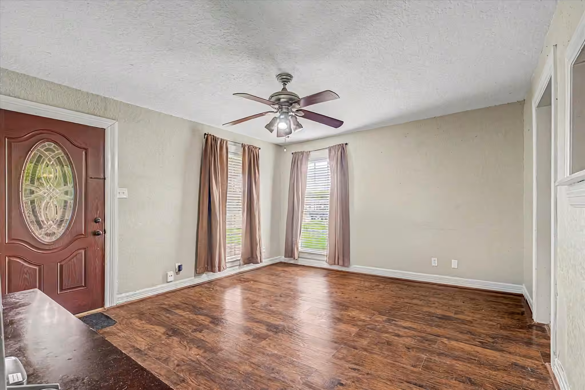 Photo 7 of 126 Huisache Street, Lake Jackson, TX