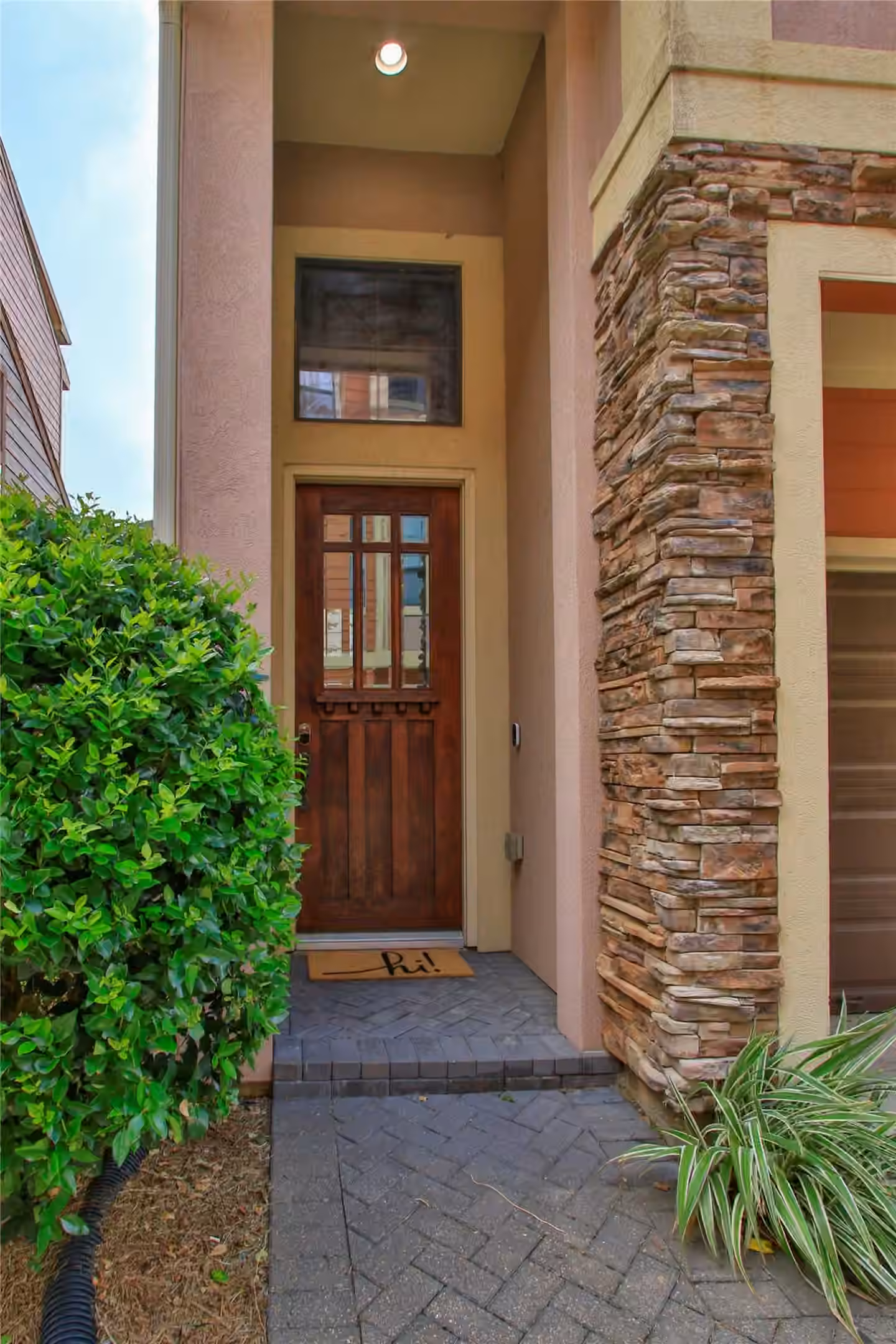 Photo 3 of 1049 W 22nd Street I, Houston, TX