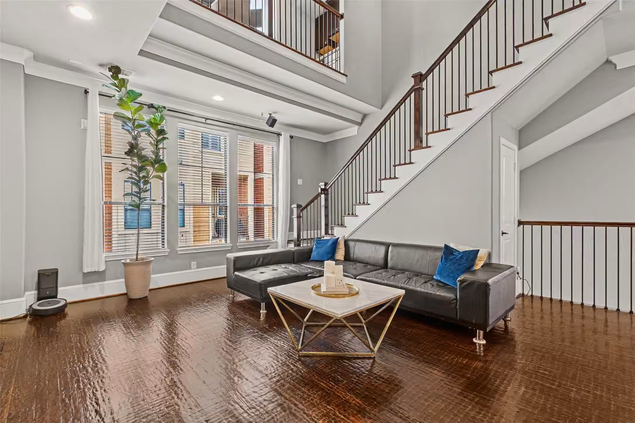 Photo 6 of 1049 W 22nd Street I, Houston, TX