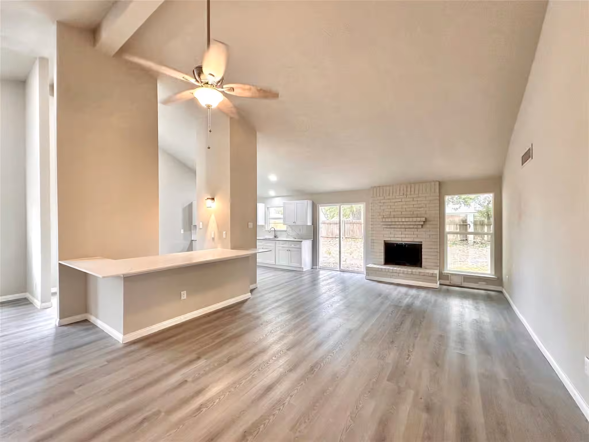 Photo 6 of 7730 Chaseview Drive, Houston, TX