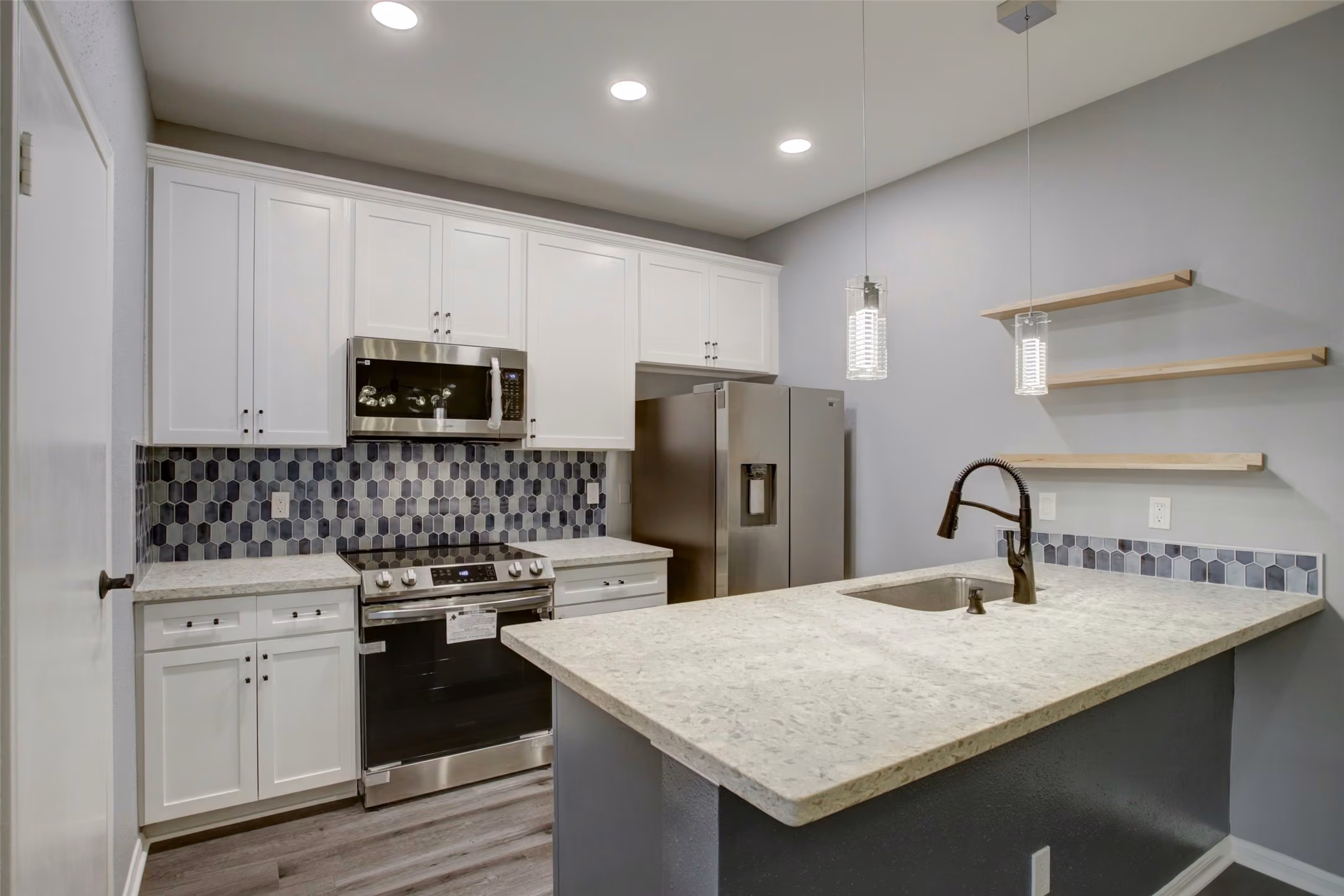 Photo 2 of 11711 Memorial Drive 572, Houston, TX