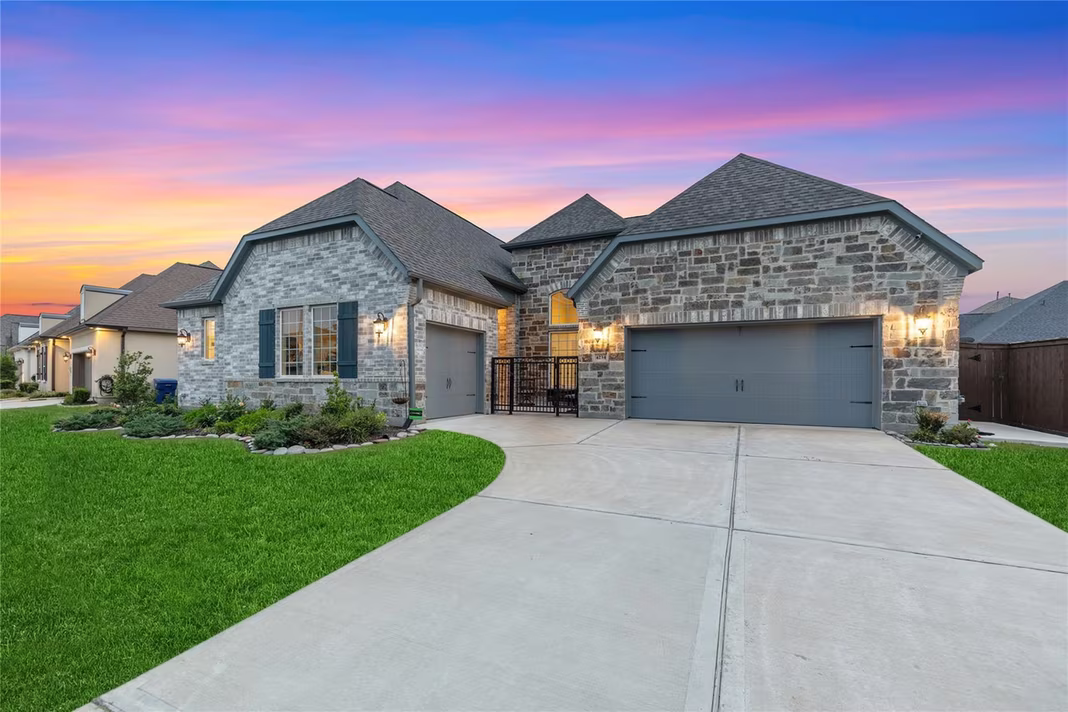 Photo of 4234 Martin Ridge Drive, Manvel, TX 77578