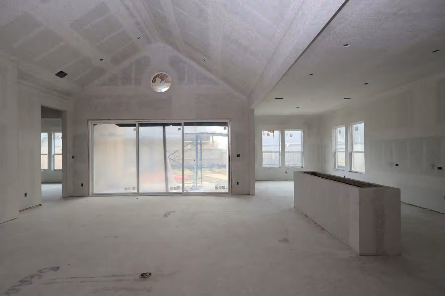 Photo 4 of 1818 S Wildflower Drive, Deer Park, TX