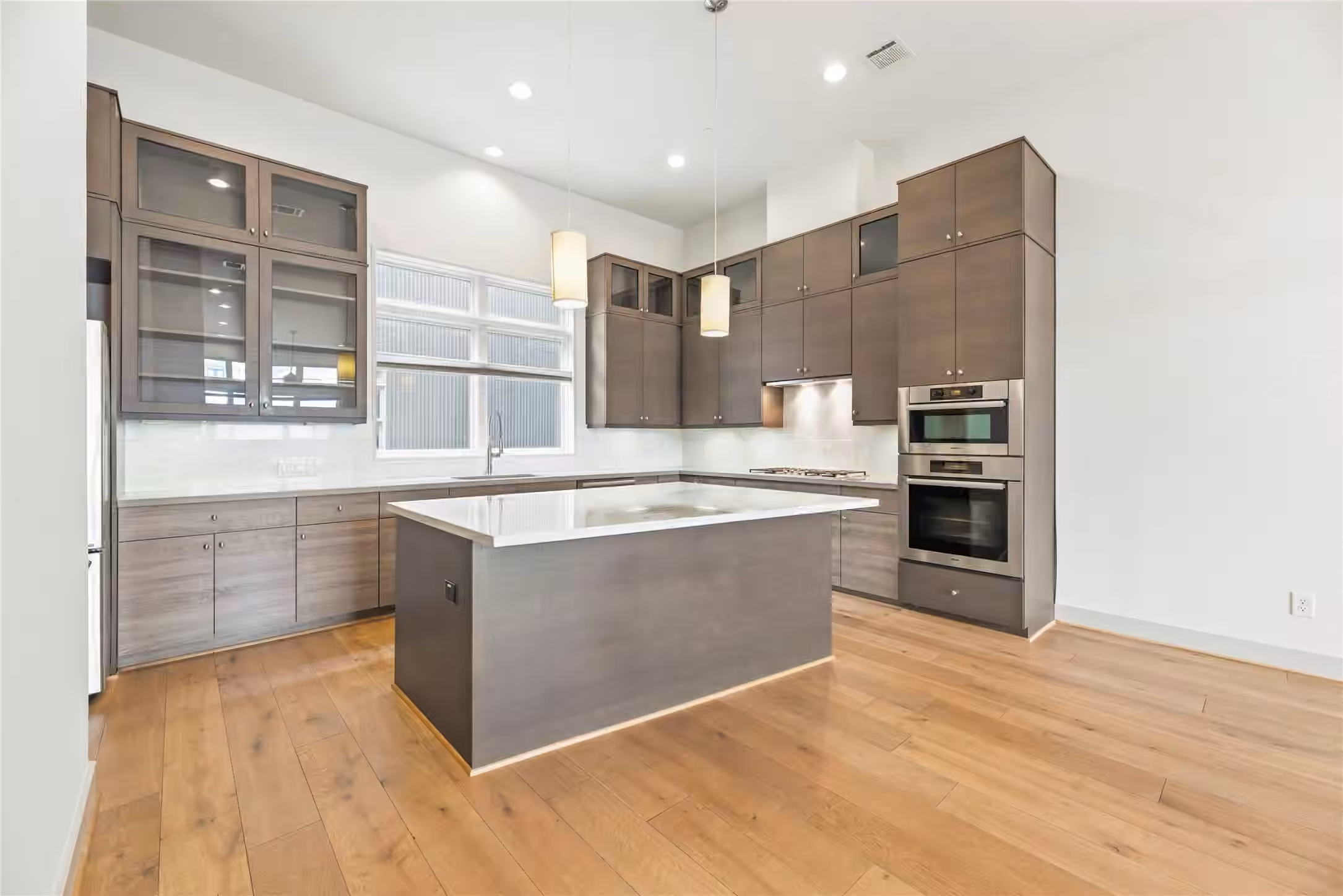 Photo 2 of 723 Nagle Street, Houston, TX