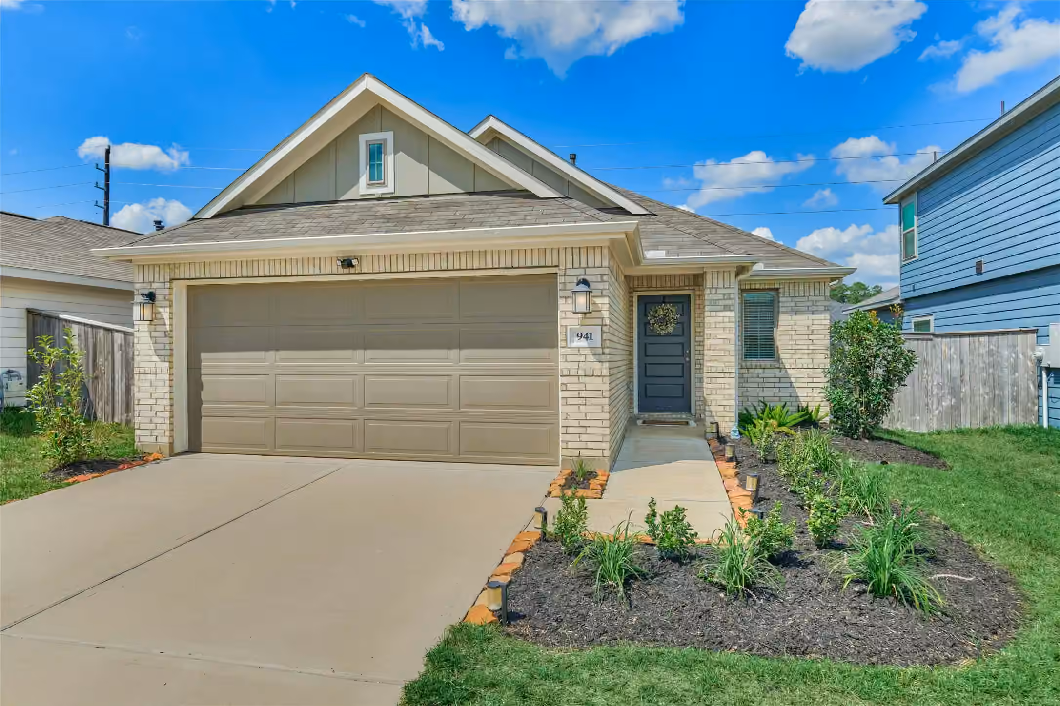 Photo of 941 Oak Mist Lane, Magnolia, TX 77354