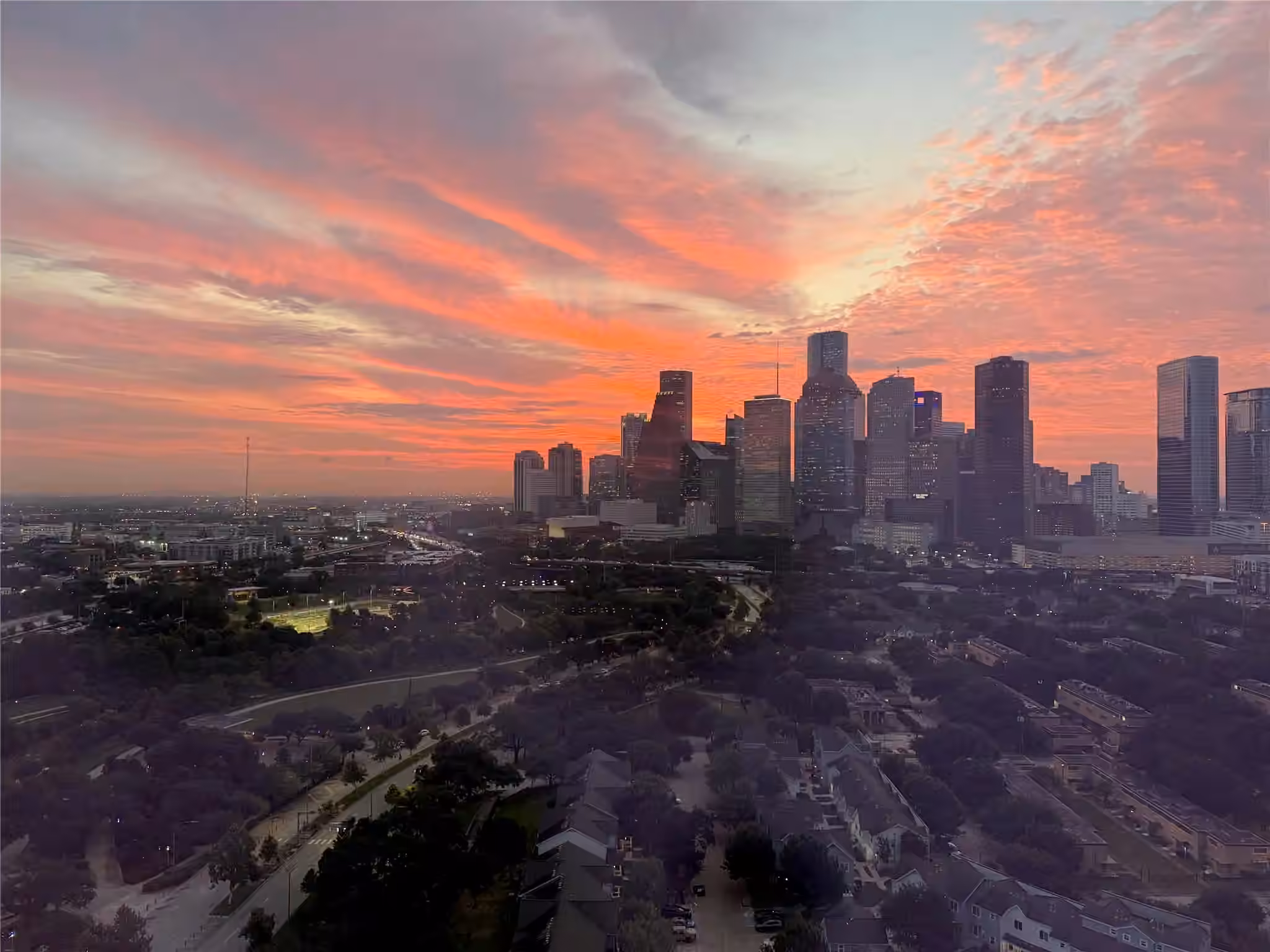 Photo 2 of 1711 Allen Parkway 1905, Houston, TX