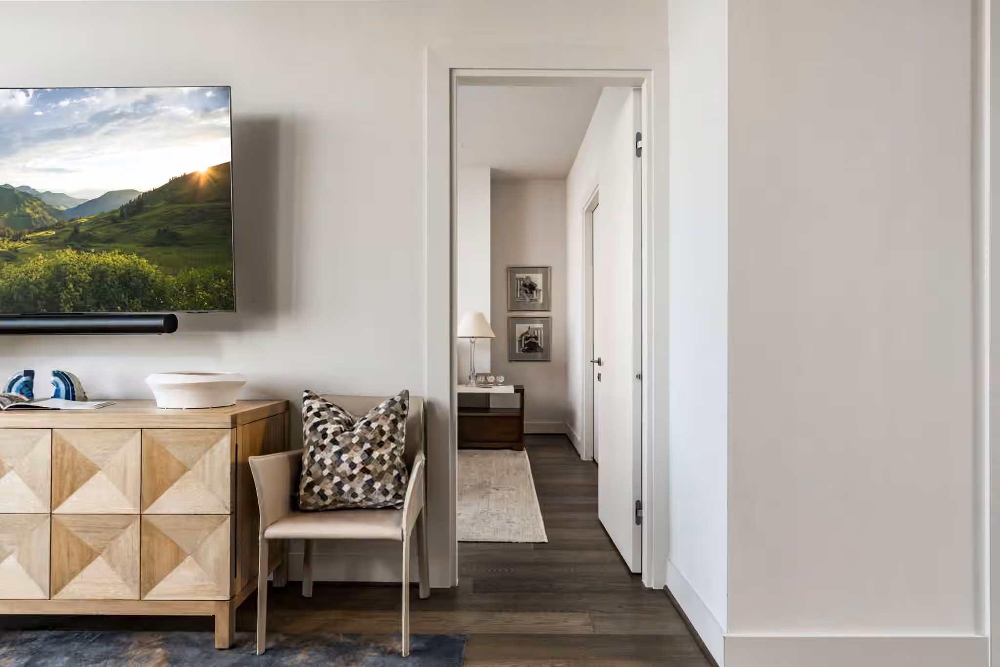 Photo 7 of 1711 Allen Parkway 1905, Houston, TX