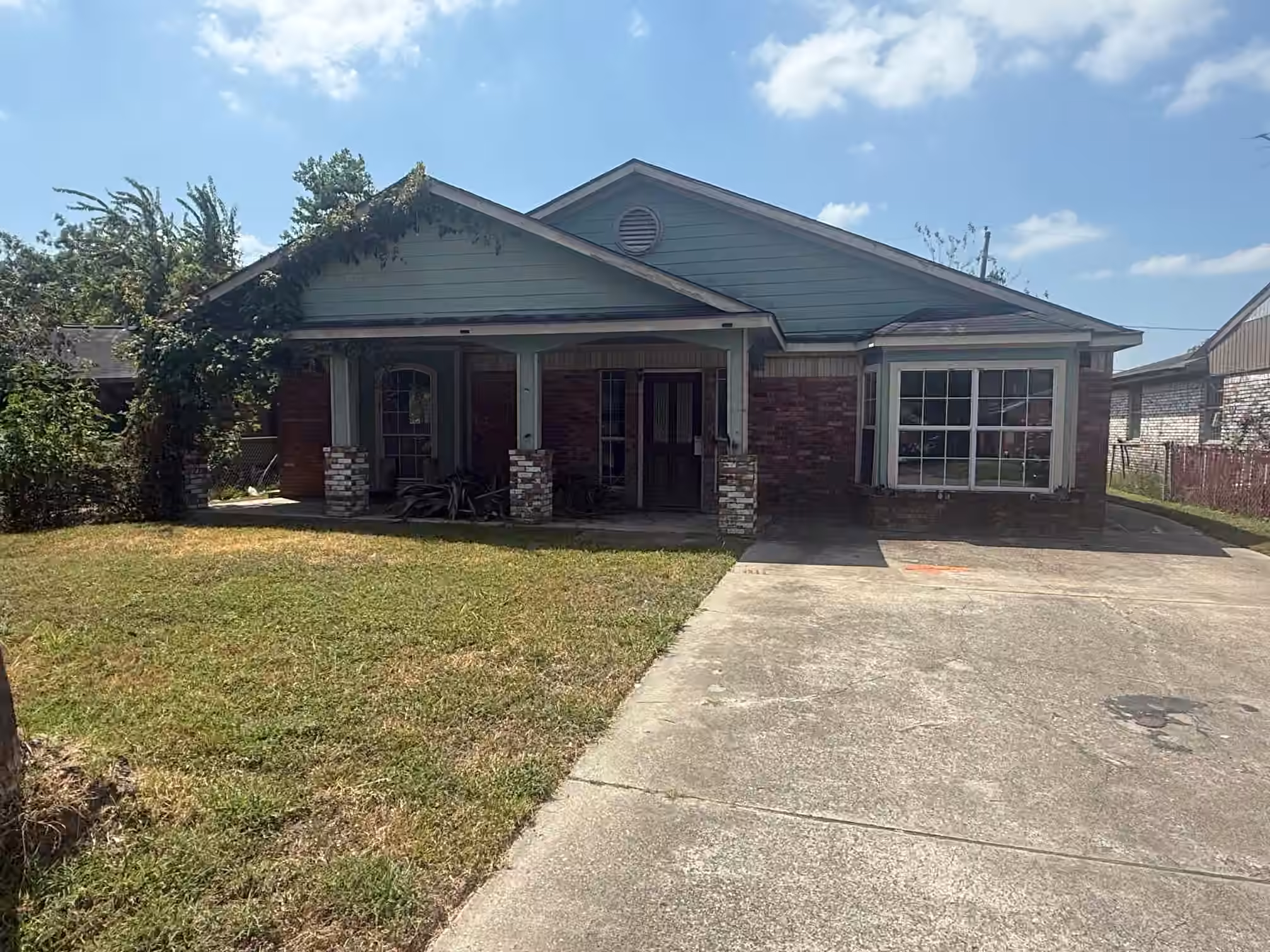 Photo of 17018 Woodacre Drive, Houston, TX