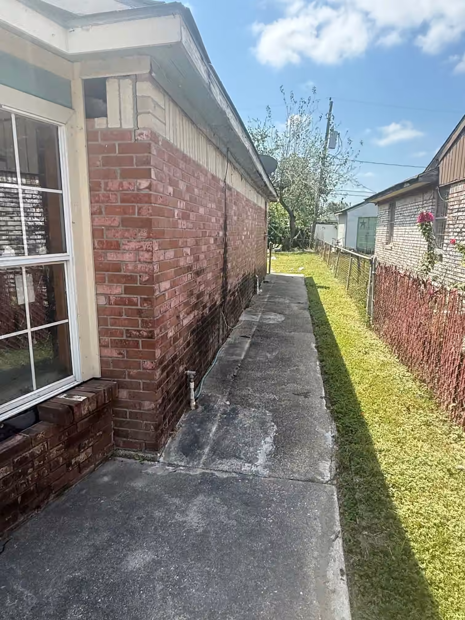 Photo 2 of 17018 Woodacre Drive, Houston, TX