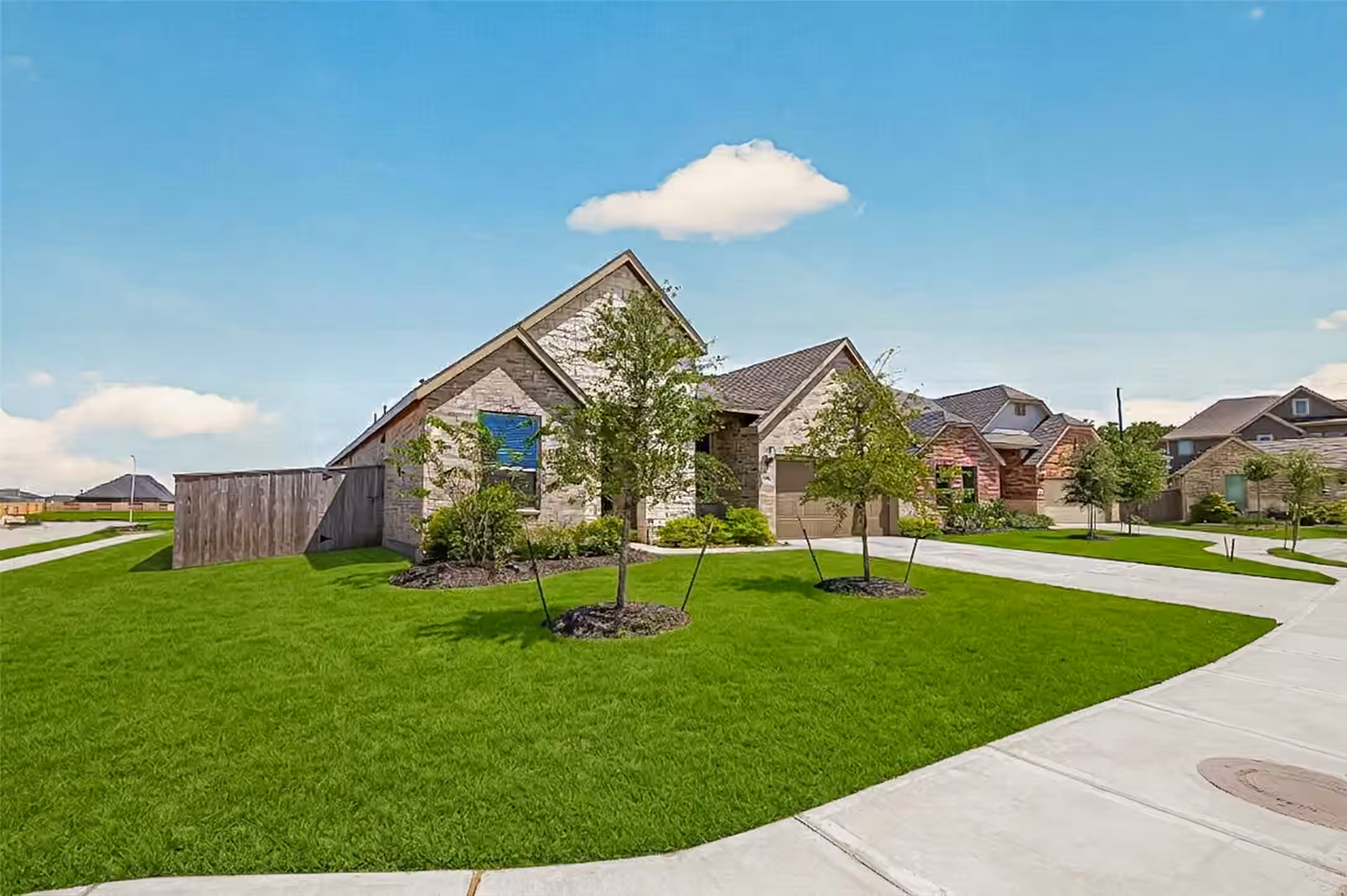Photo 4 of 2327 Lily Cove Court, Richmond, TX