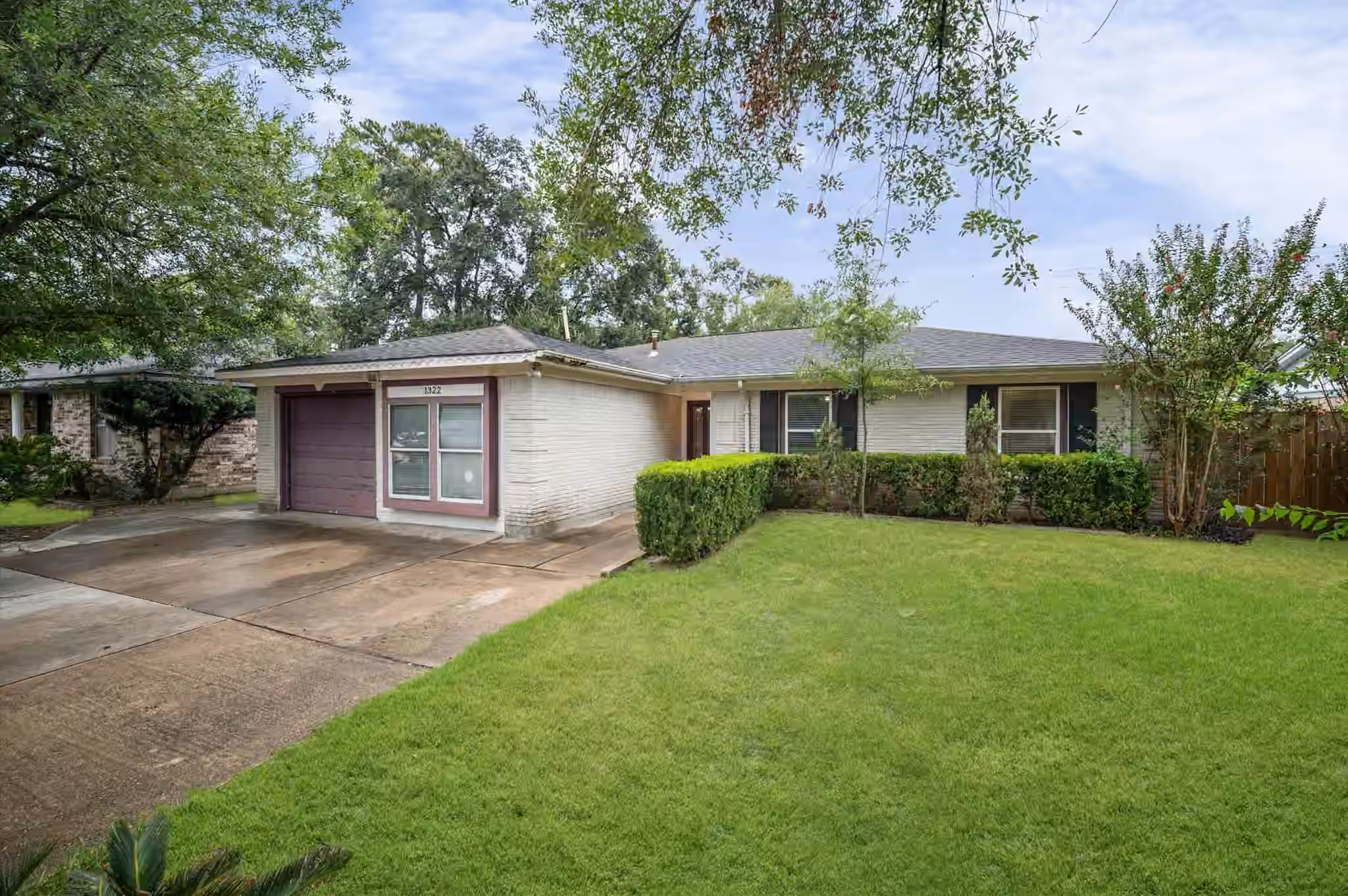 Photo 3 of 1322 Saddle Rock Drive, Houston, TX