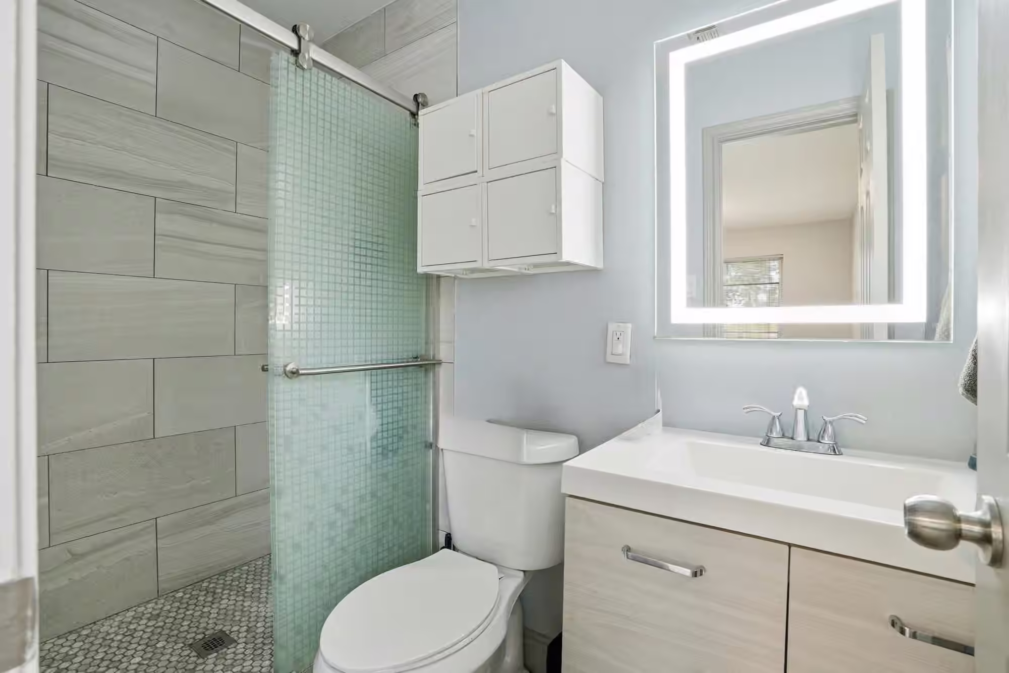 Photo 7 of 6023 Pineshade Lane, Houston, TX