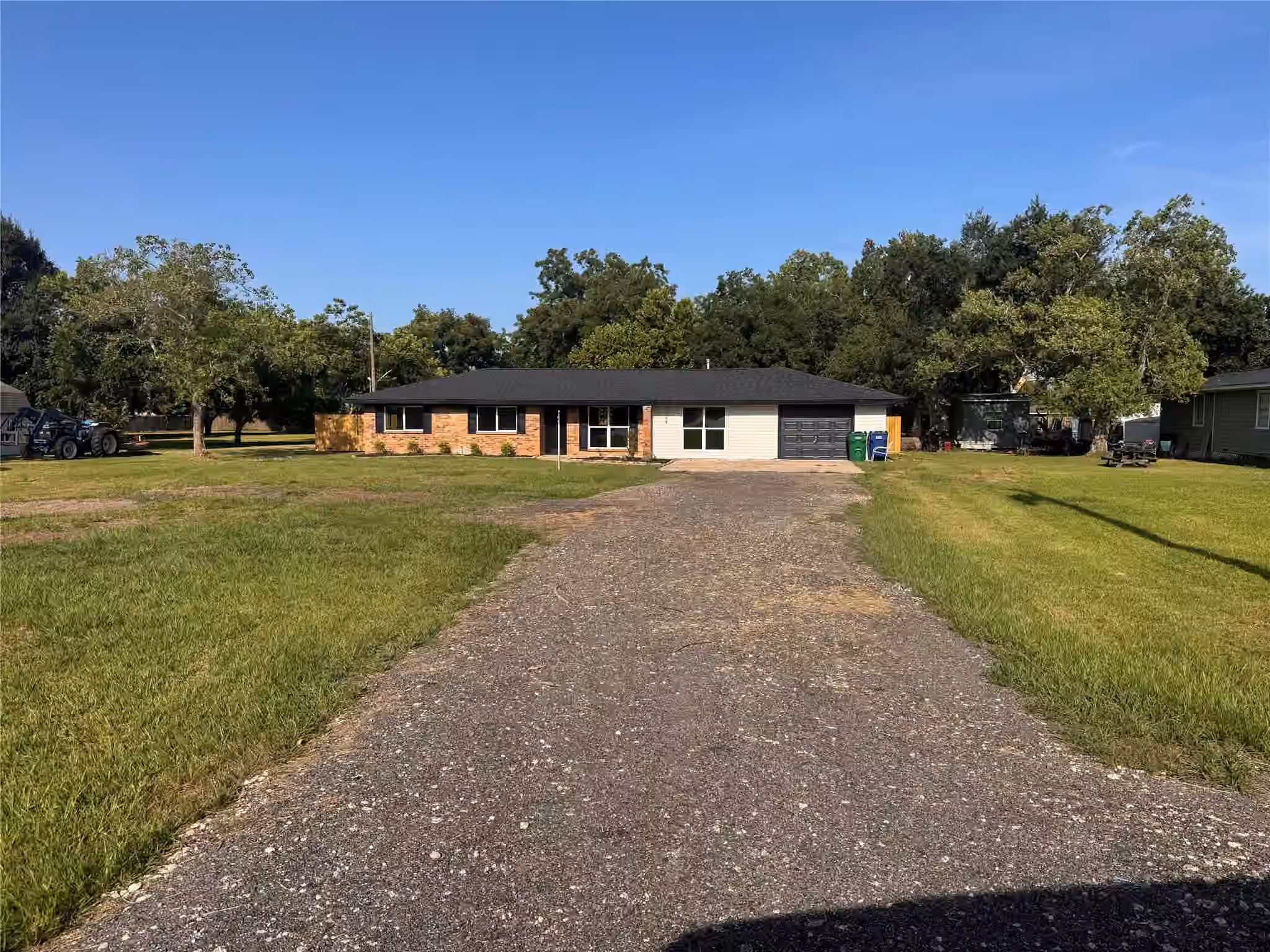 Photo 2 of 909 S Downing Road, Angleton, TX