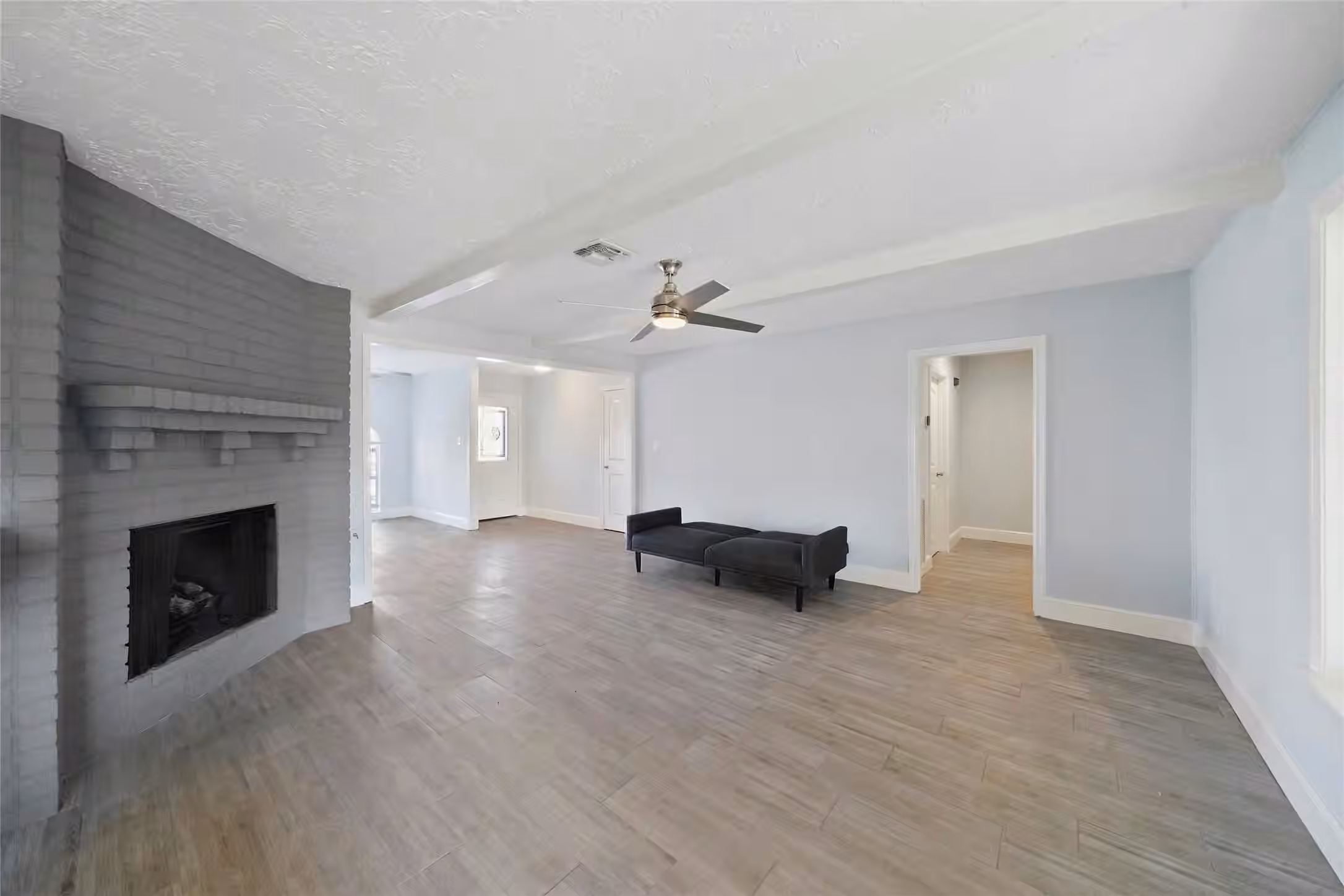 Photo 7 of 9703 Philmont Drive, Houston, TX