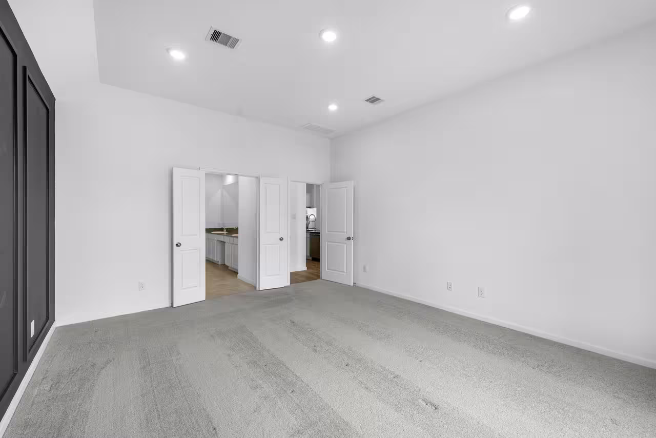 Photo 4 of 29007 Spicewood Valley Drive, New Caney, TX